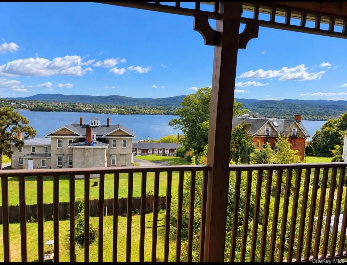172 Grand Street, Newburgh (city), NY, 2 Bedrooms Bedrooms, 5 Rooms Rooms,1 BathroomBathrooms,Residential Lease,For Rent,Grand,0,1056850 172 Grand Street, Newburgh (city), NY, 2 Bedrooms Bedrooms, 5 Rooms Rooms,1 BathroomBathrooms,Residential Lease,For Rent,Grand,0,1056850
