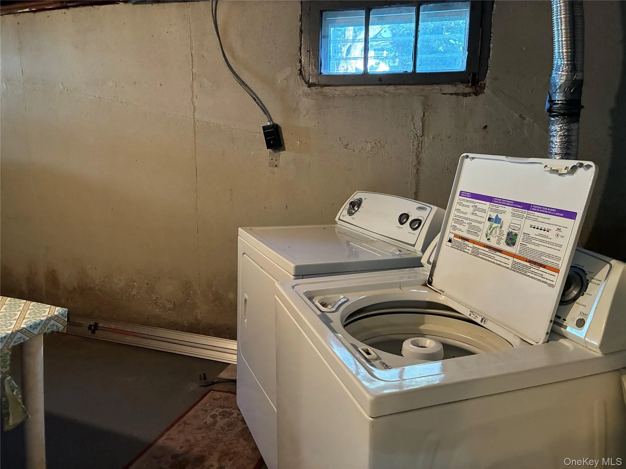 76 Keane Lane, Huntington, NY, 3 Bedroom Bedrooms, 8 Room Rooms,2 BathroomBathrooms,Residential Lease,For Rent,Keane,0,1056851 76 Keane Lane, Huntington, NY, 3 Bedroom Bedrooms, 8 Room Rooms,2 BathroomBathrooms,Residential Lease,For Rent,Keane,0,1056851