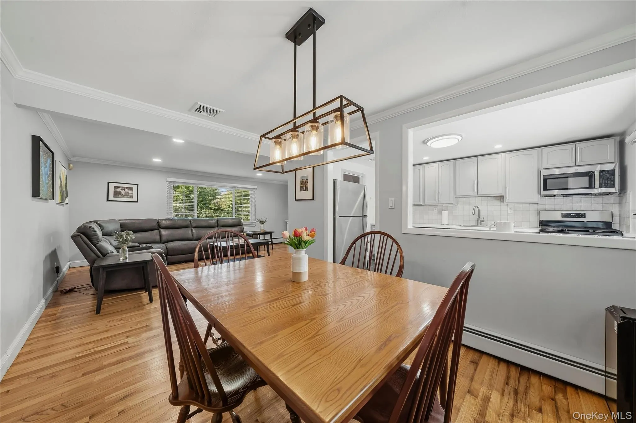 37 Lenox Avenue, Clarkstown, NY, 3 Bedrooms Bedrooms, 8 Rooms Rooms,1 BathroomBathrooms,Residential,For Rent,Lenox,0,1056855 37 Lenox Avenue, Clarkstown, NY, 3 Bedrooms Bedrooms, 8 Rooms Rooms,1 BathroomBathrooms,Residential,For Rent,Lenox,0,1056855