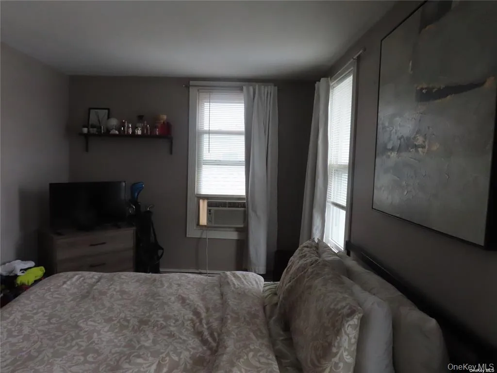 33 Deer Park Avenue, Babylon, NY, 1 Bedroom Bedrooms, 3 Room Rooms,1 BathroomBathrooms,Residential Lease,For Rent,Deer Park,0,1056859 33 Deer Park Avenue, Babylon, NY, 1 Bedroom Bedrooms, 3 Room Rooms,1 BathroomBathrooms,Residential Lease,For Rent,Deer Park,0,1056859