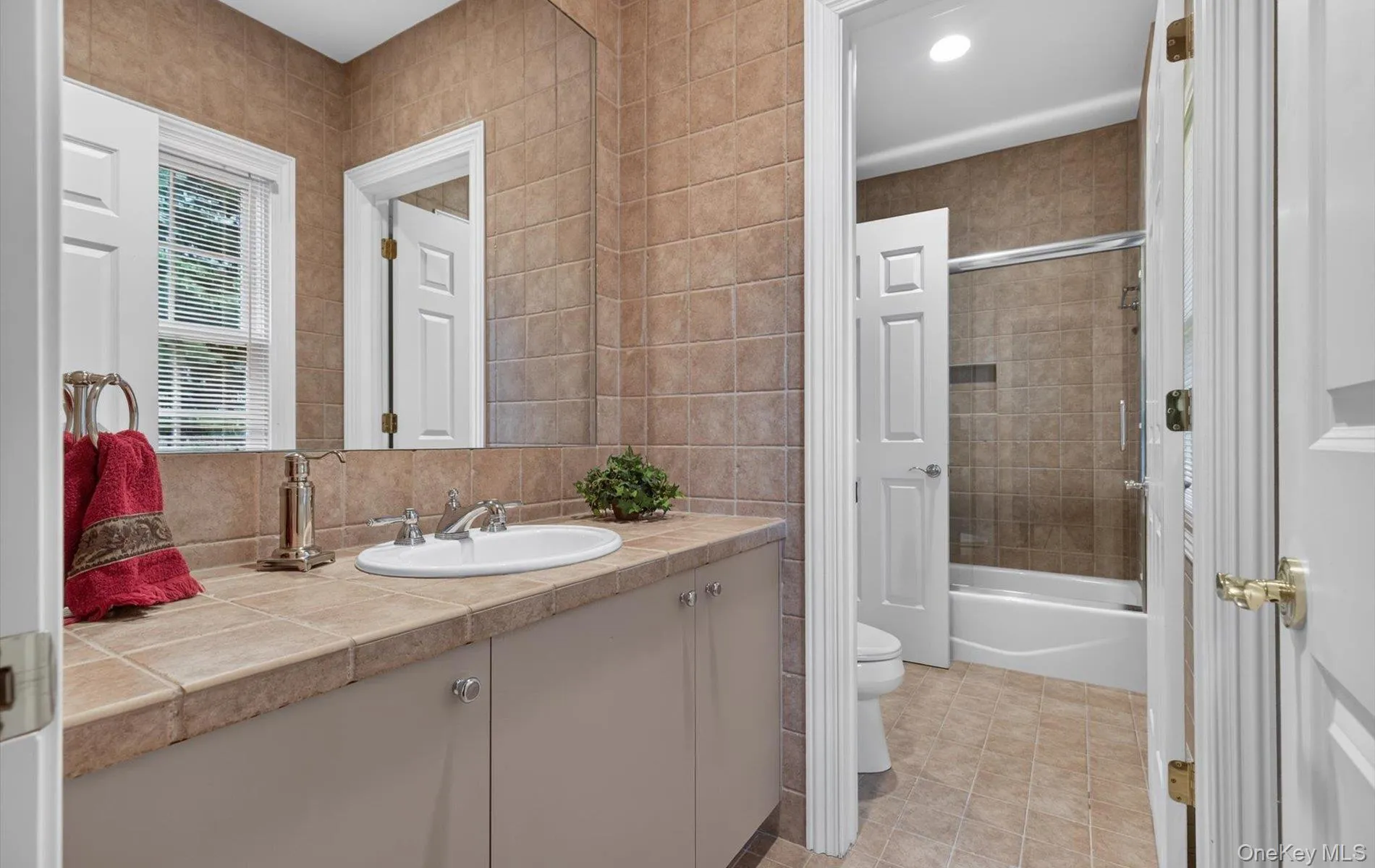 36 Stone Hill Drive, North Hempstead, NY, 4 Bedrooms Bedrooms, 10 Rooms Rooms,3 BathroomsBathrooms,Residential,For Rent,Stone Hill,0,1056862 36 Stone Hill Drive, North Hempstead, NY, 4 Bedrooms Bedrooms, 10 Rooms Rooms,3 BathroomsBathrooms,Residential,For Rent,Stone Hill,0,1056862