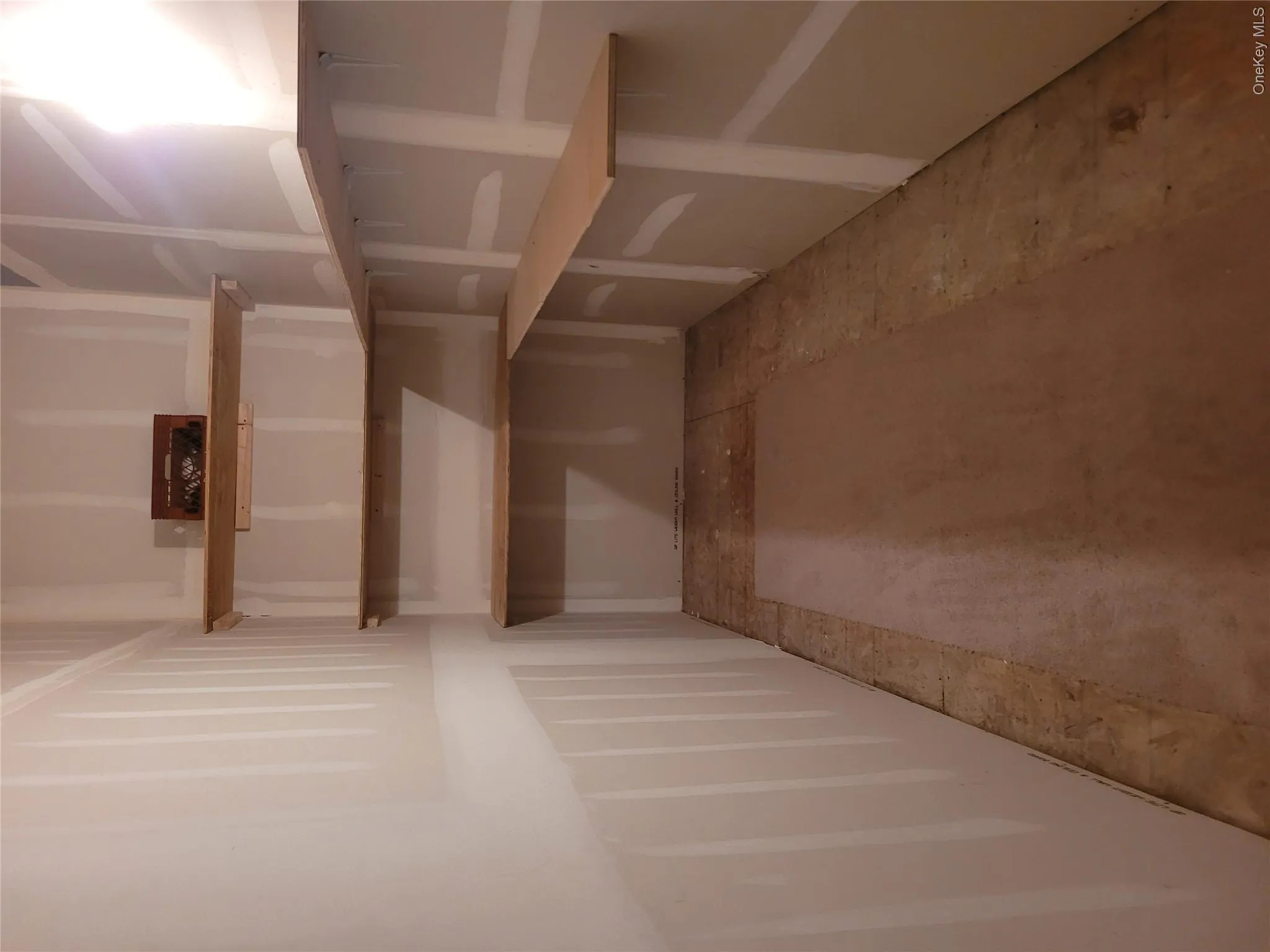 in unit storage room (approximately 5' x 16') in unit storage room (approximately 5' x 16')