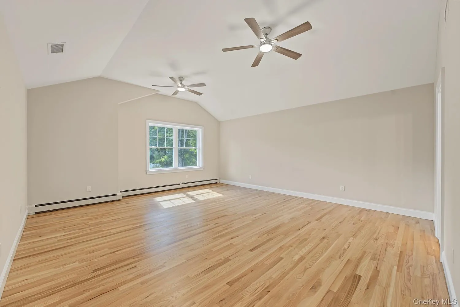 21 Fulton Street, Brookhaven, NY, 4 Bedrooms Bedrooms, 9 Rooms Rooms,3 BathroomsBathrooms,Residential,For Rent,Fulton,0,1056868 21 Fulton Street, Brookhaven, NY, 4 Bedrooms Bedrooms, 9 Rooms Rooms,3 BathroomsBathrooms,Residential,For Rent,Fulton,0,1056868