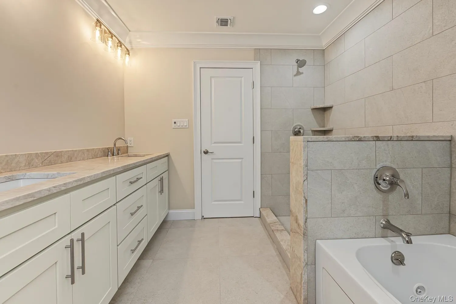 21 Fulton Street, Brookhaven, NY, 4 Bedrooms Bedrooms, 9 Rooms Rooms,3 BathroomsBathrooms,Residential,For Rent,Fulton,0,1056868 21 Fulton Street, Brookhaven, NY, 4 Bedrooms Bedrooms, 9 Rooms Rooms,3 BathroomsBathrooms,Residential,For Rent,Fulton,0,1056868