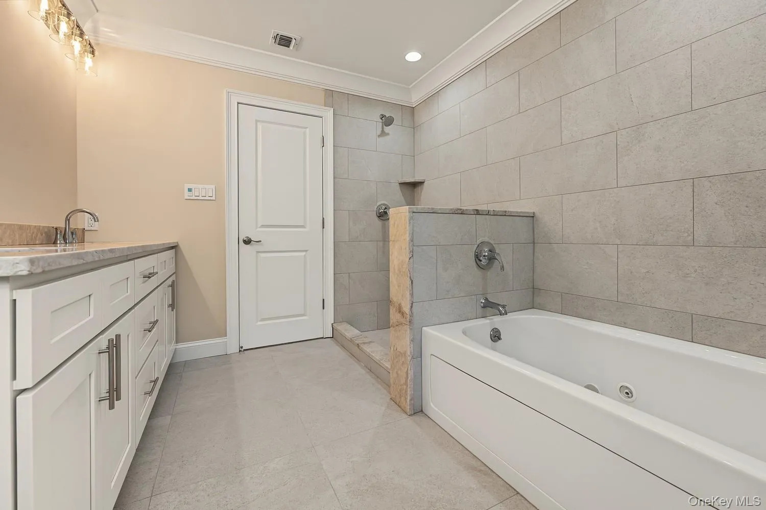 21 Fulton Street, Brookhaven, NY, 4 Bedrooms Bedrooms, 9 Rooms Rooms,3 BathroomsBathrooms,Residential,For Rent,Fulton,0,1056868 21 Fulton Street, Brookhaven, NY, 4 Bedrooms Bedrooms, 9 Rooms Rooms,3 BathroomsBathrooms,Residential,For Rent,Fulton,0,1056868