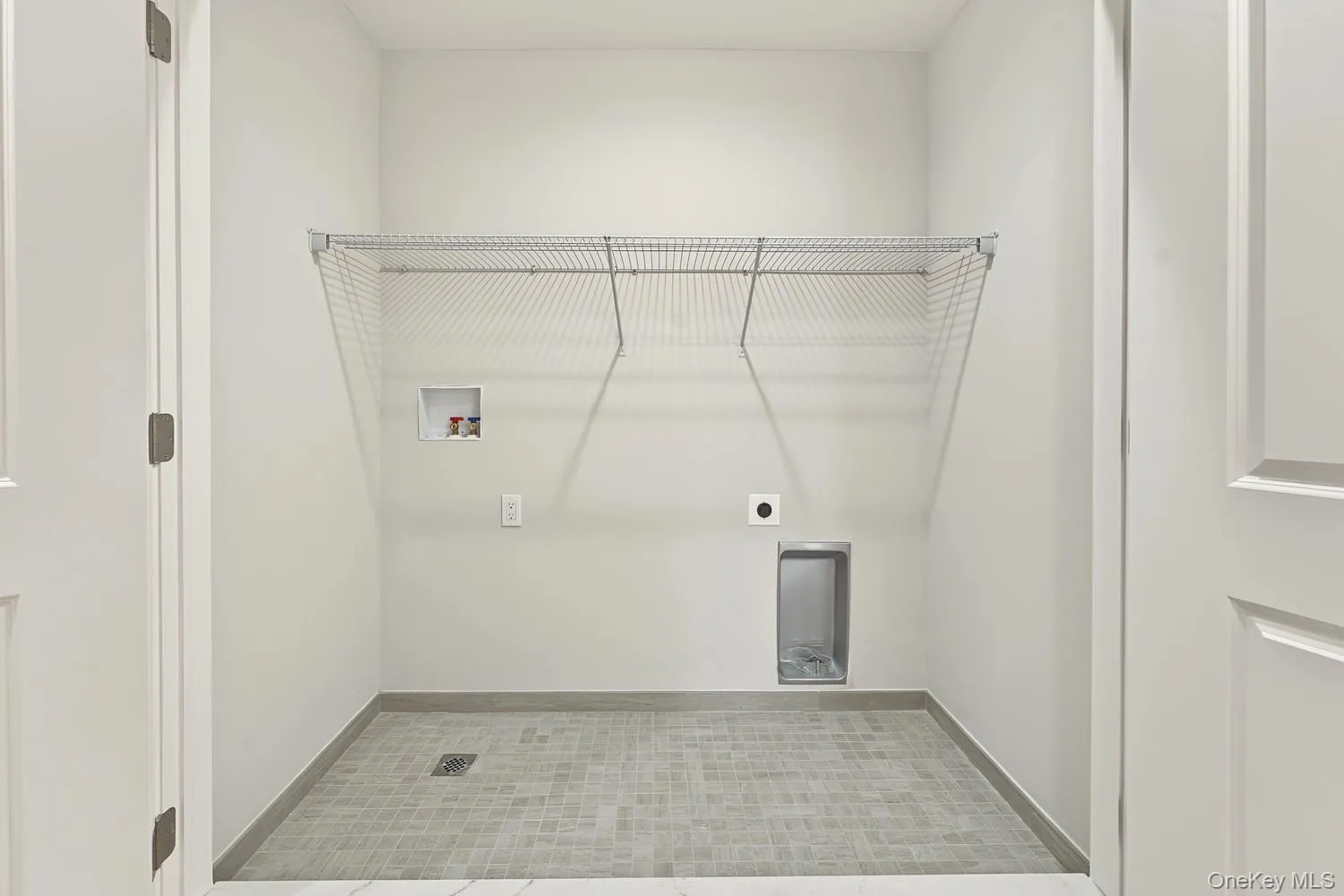 21 Fulton Street, Brookhaven, NY, 4 Bedrooms Bedrooms, 9 Rooms Rooms,3 BathroomsBathrooms,Residential,For Rent,Fulton,0,1056868 21 Fulton Street, Brookhaven, NY, 4 Bedrooms Bedrooms, 9 Rooms Rooms,3 BathroomsBathrooms,Residential,For Rent,Fulton,0,1056868