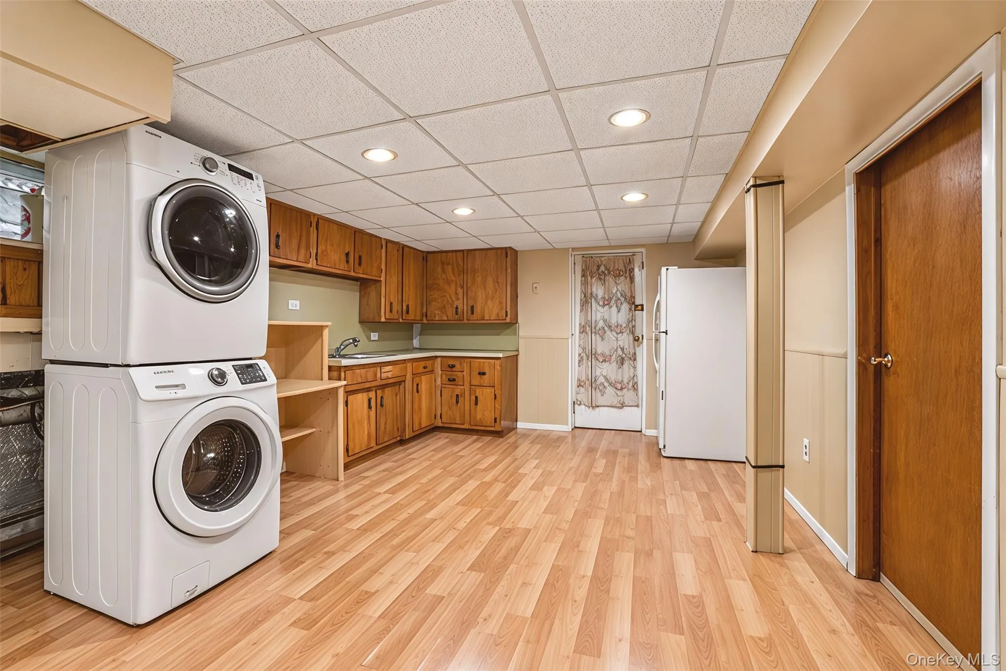 711 Covert Avenue, North Hempstead, NY, 4 Bedrooms Bedrooms, 11 Rooms Rooms,2 BathroomsBathrooms,Residential Lease,For Rent,Covert,0,1056877 711 Covert Avenue, North Hempstead, NY, 4 Bedrooms Bedrooms, 11 Rooms Rooms,2 BathroomsBathrooms,Residential Lease,For Rent,Covert,0,1056877