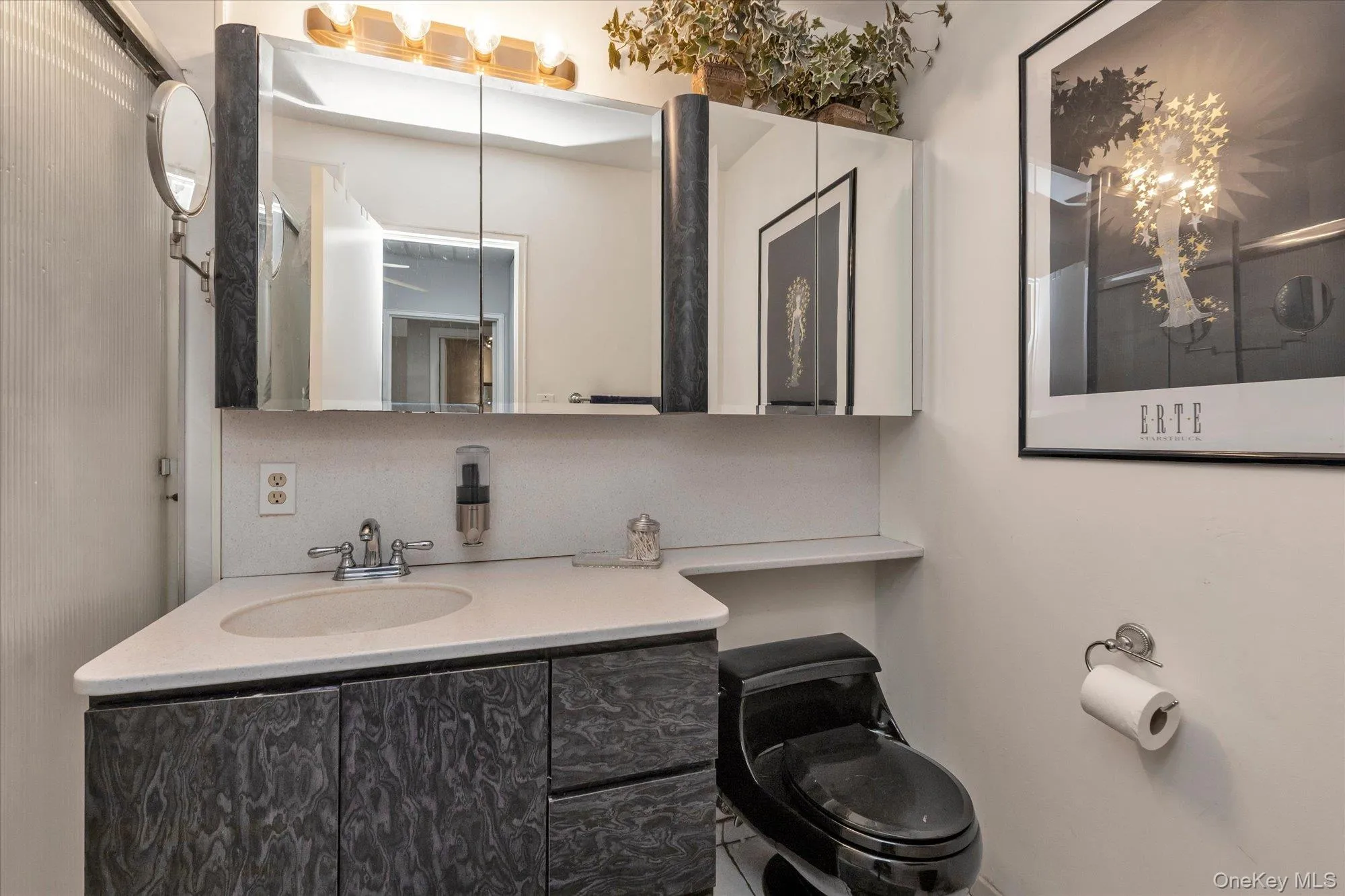 82 Alhambra Drive, Hempstead, NY, 2 Bedrooms Bedrooms, 5 Rooms Rooms,1 BathroomBathrooms,Residential,For Rent,Alhambra,0,1056880 82 Alhambra Drive, Hempstead, NY, 2 Bedrooms Bedrooms, 5 Rooms Rooms,1 BathroomBathrooms,Residential,For Rent,Alhambra,0,1056880