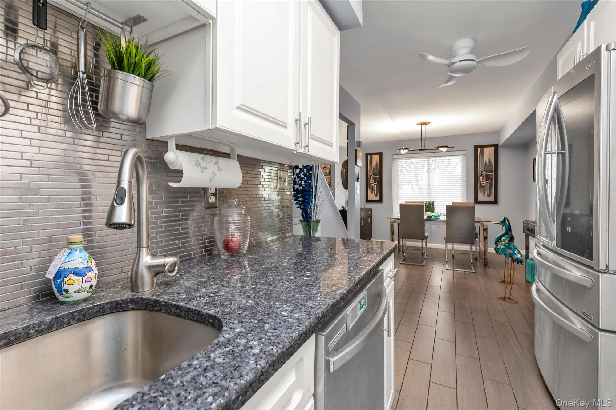 82 Alhambra Drive, Hempstead, NY, 2 Bedrooms Bedrooms, 5 Rooms Rooms,1 BathroomBathrooms,Residential,For Rent,Alhambra,0,1056880 82 Alhambra Drive, Hempstead, NY, 2 Bedrooms Bedrooms, 5 Rooms Rooms,1 BathroomBathrooms,Residential,For Rent,Alhambra,0,1056880