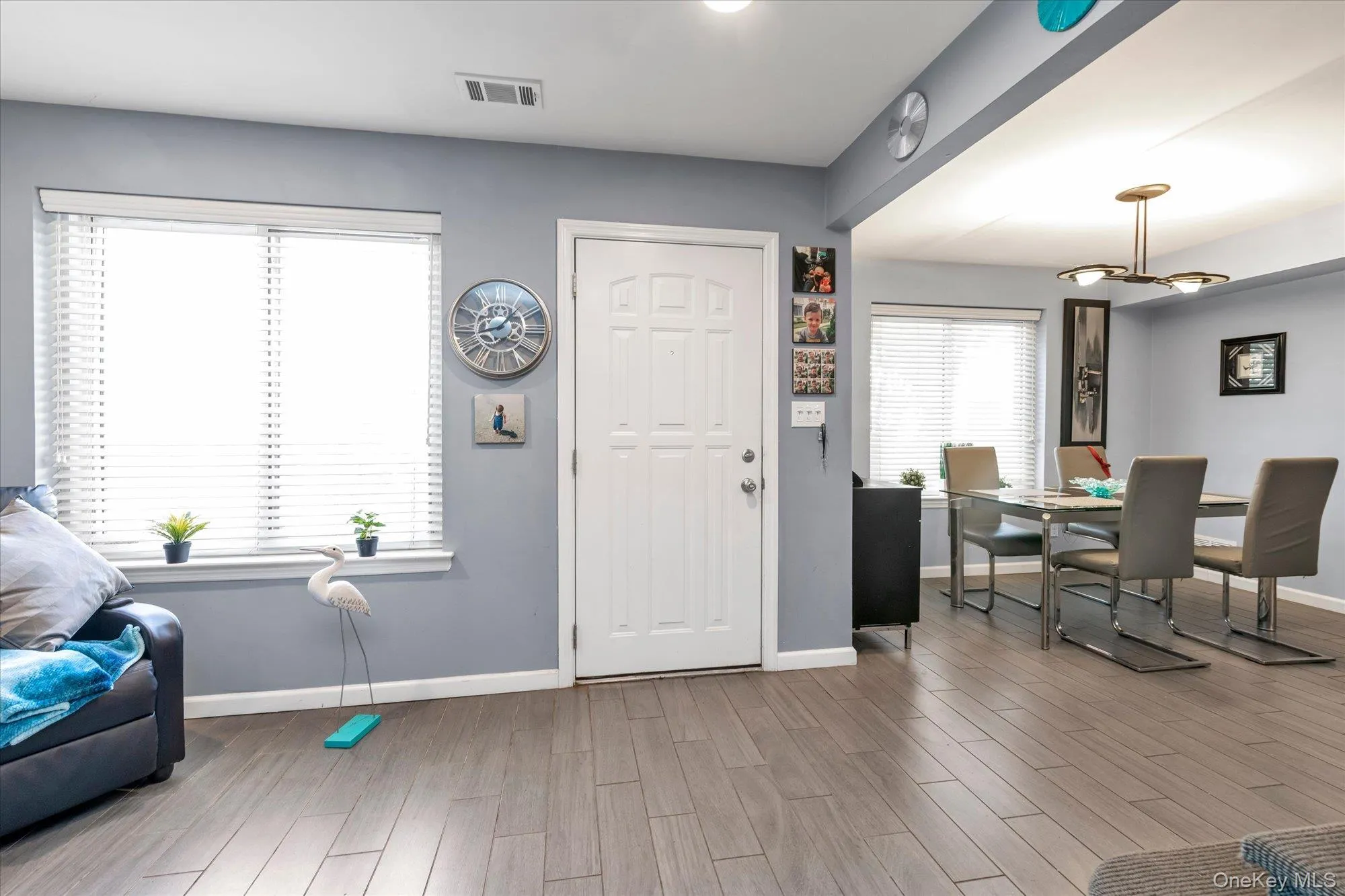 82 Alhambra Drive, Hempstead, NY, 2 Bedrooms Bedrooms, 5 Rooms Rooms,1 BathroomBathrooms,Residential,For Rent,Alhambra,0,1056880 82 Alhambra Drive, Hempstead, NY, 2 Bedrooms Bedrooms, 5 Rooms Rooms,1 BathroomBathrooms,Residential,For Rent,Alhambra,0,1056880