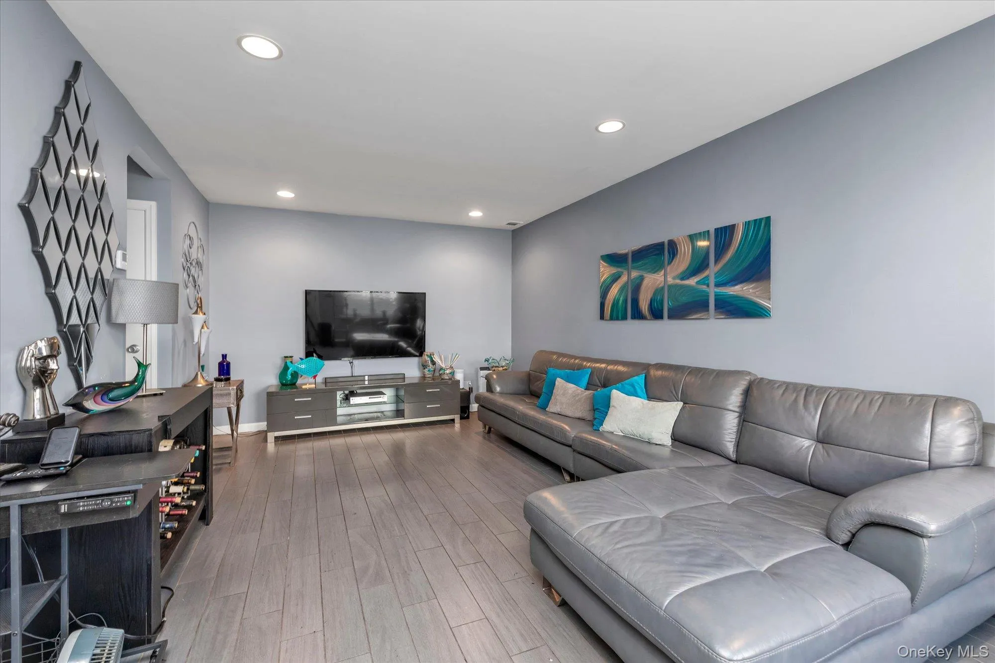 82 Alhambra Drive, Hempstead, NY, 2 Bedrooms Bedrooms, 5 Rooms Rooms,1 BathroomBathrooms,Residential,For Rent,Alhambra,0,1056880 82 Alhambra Drive, Hempstead, NY, 2 Bedrooms Bedrooms, 5 Rooms Rooms,1 BathroomBathrooms,Residential,For Rent,Alhambra,0,1056880