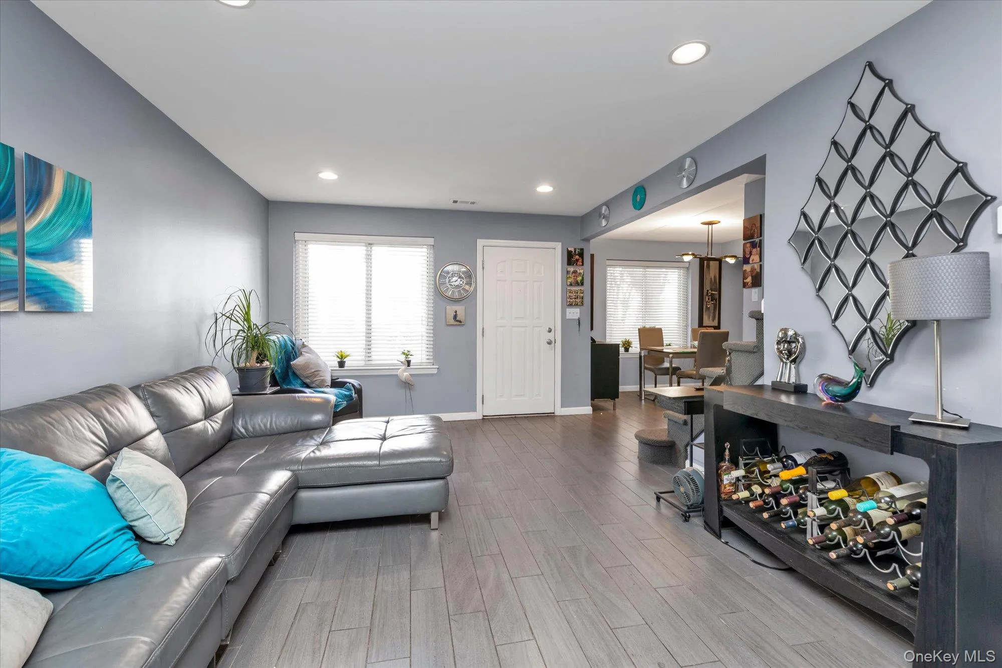 82 Alhambra Drive, Hempstead, NY, 2 Bedrooms Bedrooms, 5 Rooms Rooms,1 BathroomBathrooms,Residential,For Rent,Alhambra,0,1056880 82 Alhambra Drive, Hempstead, NY, 2 Bedrooms Bedrooms, 5 Rooms Rooms,1 BathroomBathrooms,Residential,For Rent,Alhambra,0,1056880