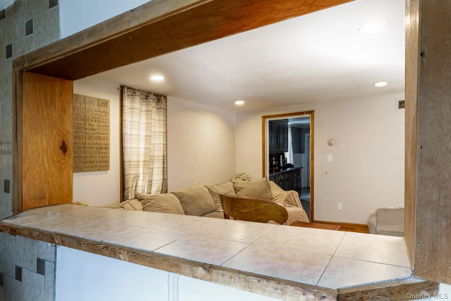 21 3rd Avenue, Kingston, NY, 2 Bedrooms Bedrooms, 6 Rooms Rooms,1 BathroomBathrooms,Residential,For Rent,3rd,0,1056882 21 3rd Avenue, Kingston, NY, 2 Bedrooms Bedrooms, 6 Rooms Rooms,1 BathroomBathrooms,Residential,For Rent,3rd,0,1056882