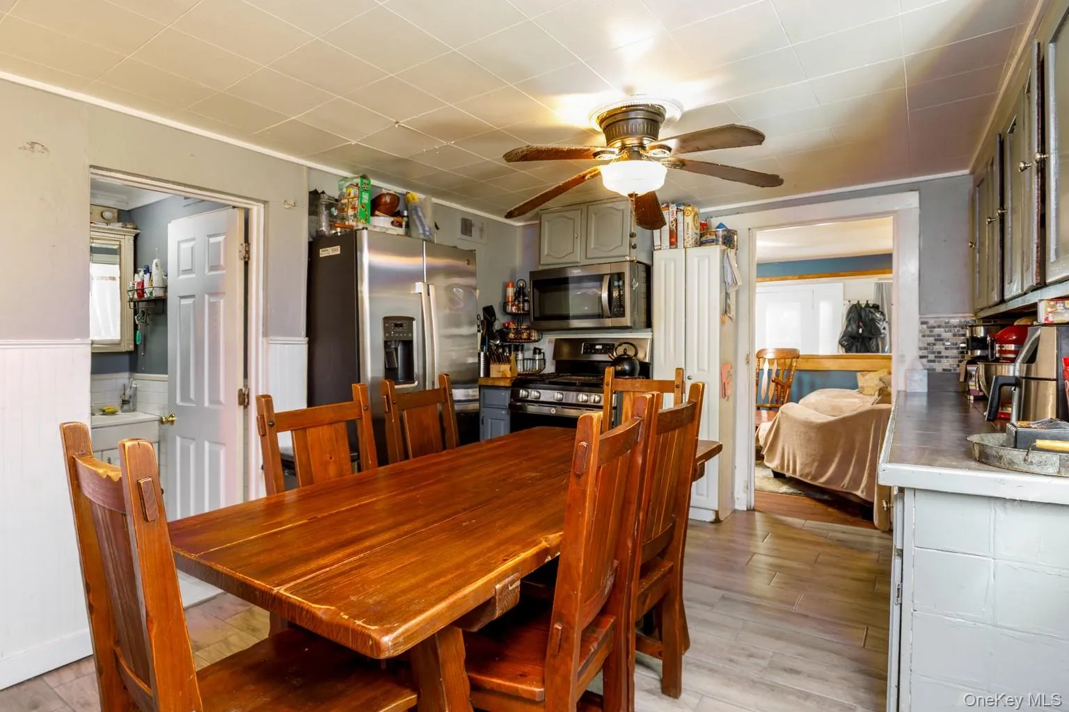21 3rd Avenue, Kingston, NY, 2 Bedrooms Bedrooms, 6 Rooms Rooms,1 BathroomBathrooms,Residential,For Rent,3rd,0,1056882 21 3rd Avenue, Kingston, NY, 2 Bedrooms Bedrooms, 6 Rooms Rooms,1 BathroomBathrooms,Residential,For Rent,3rd,0,1056882