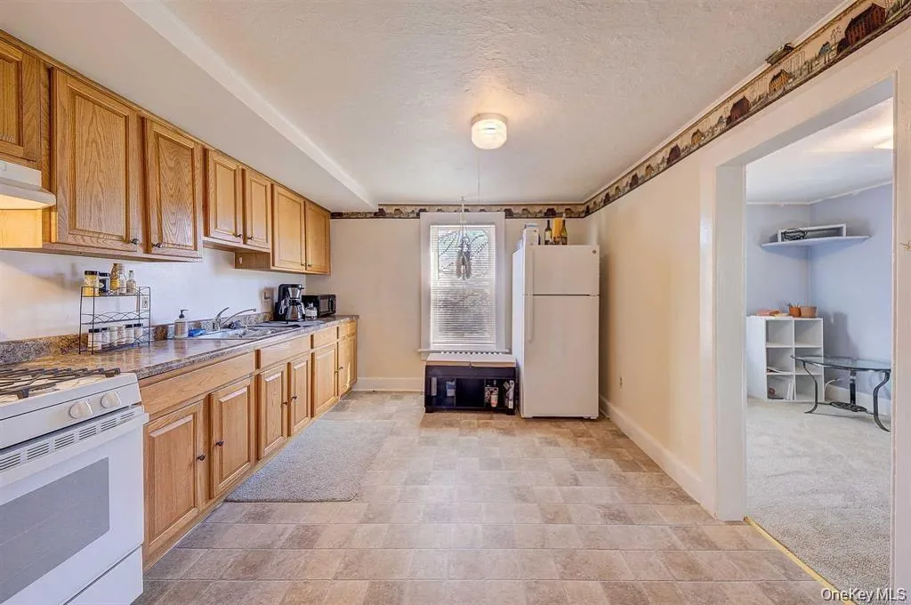 5 Lincoln Avenue, Beacon, NY, 2 Bedroom Bedrooms, 6 Room Rooms,1 BathroomBathrooms,Residential Lease,For Rent,Lincoln,0,1056883 5 Lincoln Avenue, Beacon, NY, 2 Bedroom Bedrooms, 6 Room Rooms,1 BathroomBathrooms,Residential Lease,For Rent,Lincoln,0,1056883