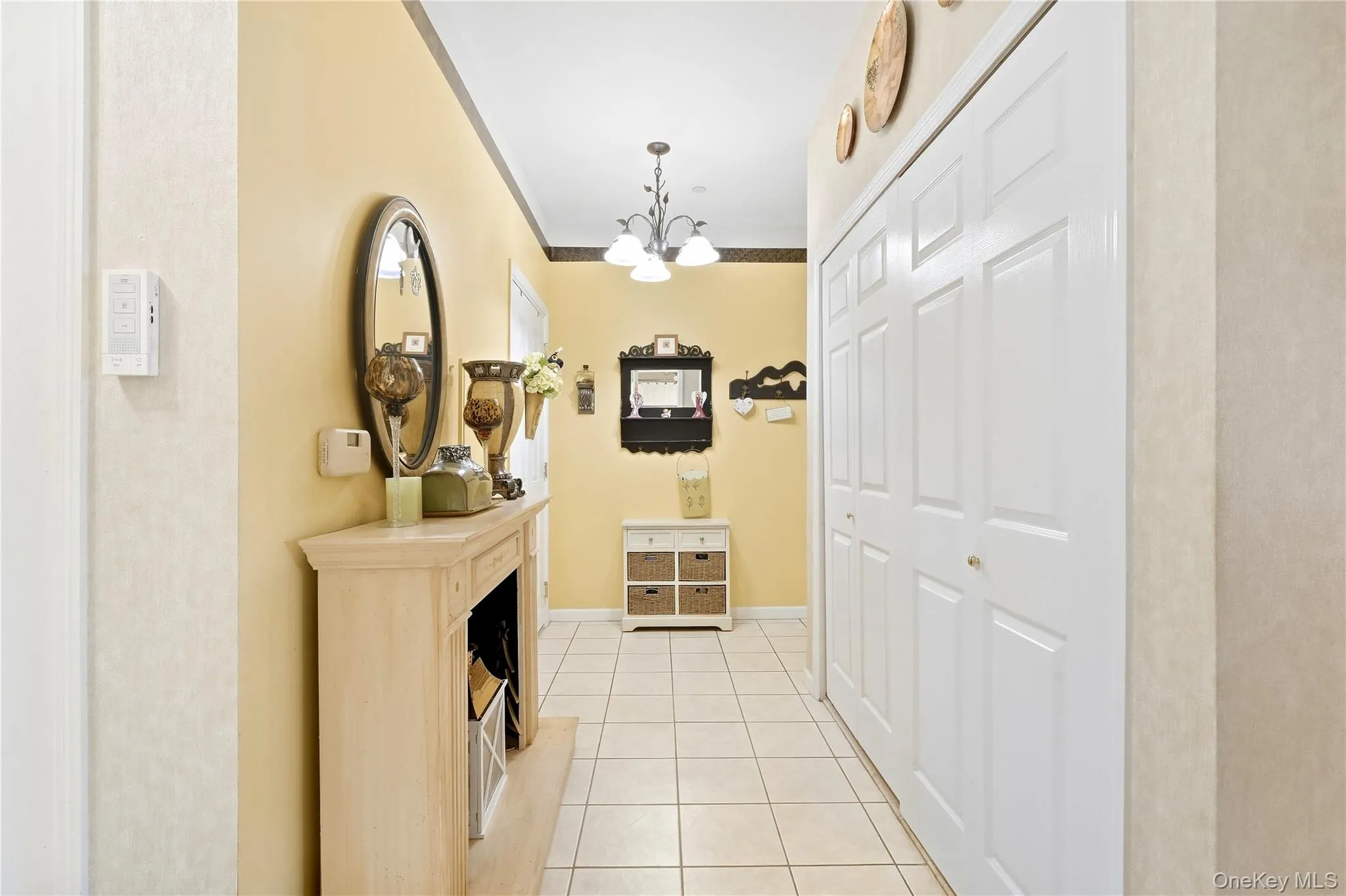 137 Francesca Way, Babylon, NY, 2 Bedrooms Bedrooms, 6 Rooms Rooms,1 BathroomBathrooms,Residential,For Rent,Francesca,0,1056885 137 Francesca Way, Babylon, NY, 2 Bedrooms Bedrooms, 6 Rooms Rooms,1 BathroomBathrooms,Residential,For Rent,Francesca,0,1056885