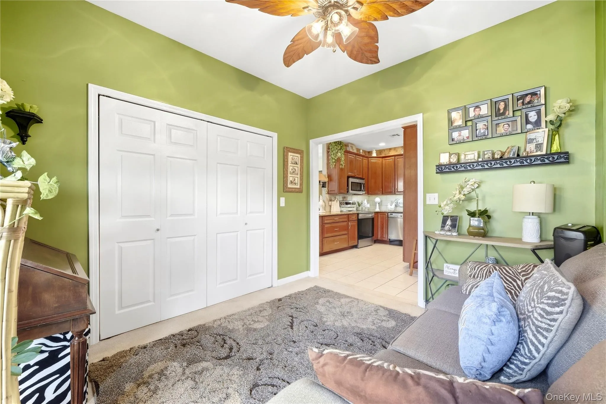 137 Francesca Way, Babylon, NY, 2 Bedrooms Bedrooms, 6 Rooms Rooms,1 BathroomBathrooms,Residential,For Rent,Francesca,0,1056885 137 Francesca Way, Babylon, NY, 2 Bedrooms Bedrooms, 6 Rooms Rooms,1 BathroomBathrooms,Residential,For Rent,Francesca,0,1056885