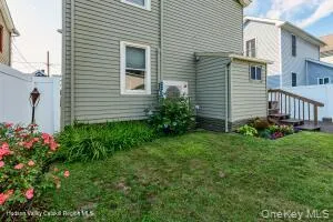 160 Oneil Street, Kingston, NY, 3 Bedrooms Bedrooms, 6 Rooms Rooms,1 BathroomBathrooms,Residential,For Rent,Oneil,0,1056893 160 Oneil Street, Kingston, NY, 3 Bedrooms Bedrooms, 6 Rooms Rooms,1 BathroomBathrooms,Residential,For Rent,Oneil,0,1056893