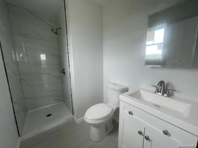 428 Americus Avenue, Brookhaven, NY, 4 Bedrooms Bedrooms, 8 Rooms Rooms,2 BathroomsBathrooms,Residential Lease,For Rent,Americus,0,1056909 428 Americus Avenue, Brookhaven, NY, 4 Bedrooms Bedrooms, 8 Rooms Rooms,2 BathroomsBathrooms,Residential Lease,For Rent,Americus,0,1056909