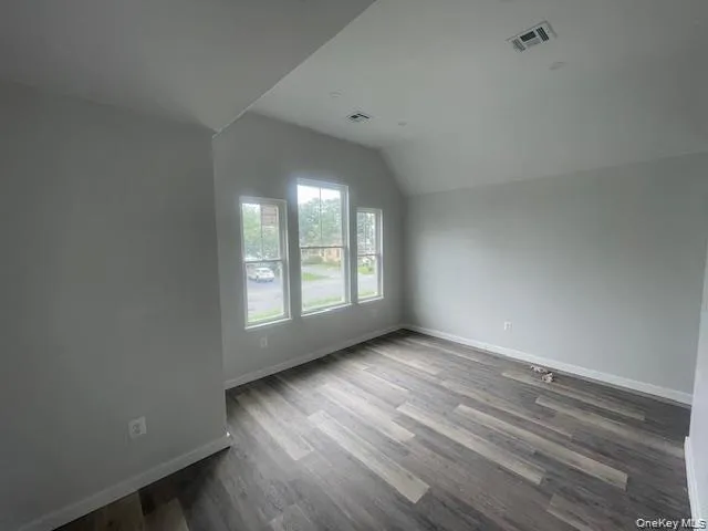 428 Americus Avenue, Brookhaven, NY, 4 Bedrooms Bedrooms, 8 Rooms Rooms,2 BathroomsBathrooms,Residential Lease,For Rent,Americus,0,1056909 428 Americus Avenue, Brookhaven, NY, 4 Bedrooms Bedrooms, 8 Rooms Rooms,2 BathroomsBathrooms,Residential Lease,For Rent,Americus,0,1056909