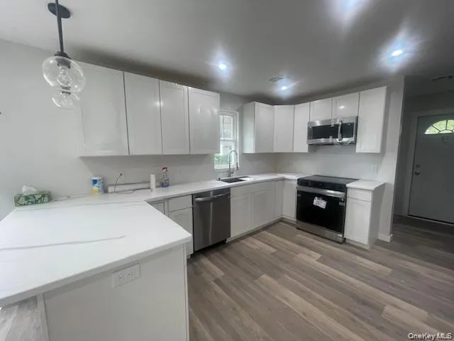428 Americus Avenue, Brookhaven, NY, 4 Bedrooms Bedrooms, 8 Rooms Rooms,2 BathroomsBathrooms,Residential Lease,For Rent,Americus,0,1056909 428 Americus Avenue, Brookhaven, NY, 4 Bedrooms Bedrooms, 8 Rooms Rooms,2 BathroomsBathrooms,Residential Lease,For Rent,Americus,0,1056909