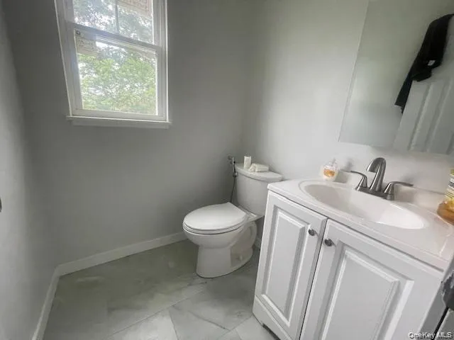 428 Americus Avenue, Brookhaven, NY, 4 Bedrooms Bedrooms, 8 Rooms Rooms,2 BathroomsBathrooms,Residential Lease,For Rent,Americus,0,1056909 428 Americus Avenue, Brookhaven, NY, 4 Bedrooms Bedrooms, 8 Rooms Rooms,2 BathroomsBathrooms,Residential Lease,For Rent,Americus,0,1056909