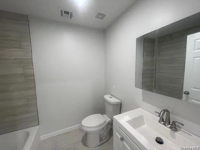 428 Americus Avenue, Brookhaven, NY, 4 Bedrooms Bedrooms, 8 Rooms Rooms,2 BathroomsBathrooms,Residential Lease,For Rent,Americus,0,1056909 428 Americus Avenue, Brookhaven, NY, 4 Bedrooms Bedrooms, 8 Rooms Rooms,2 BathroomsBathrooms,Residential Lease,For Rent,Americus,0,1056909