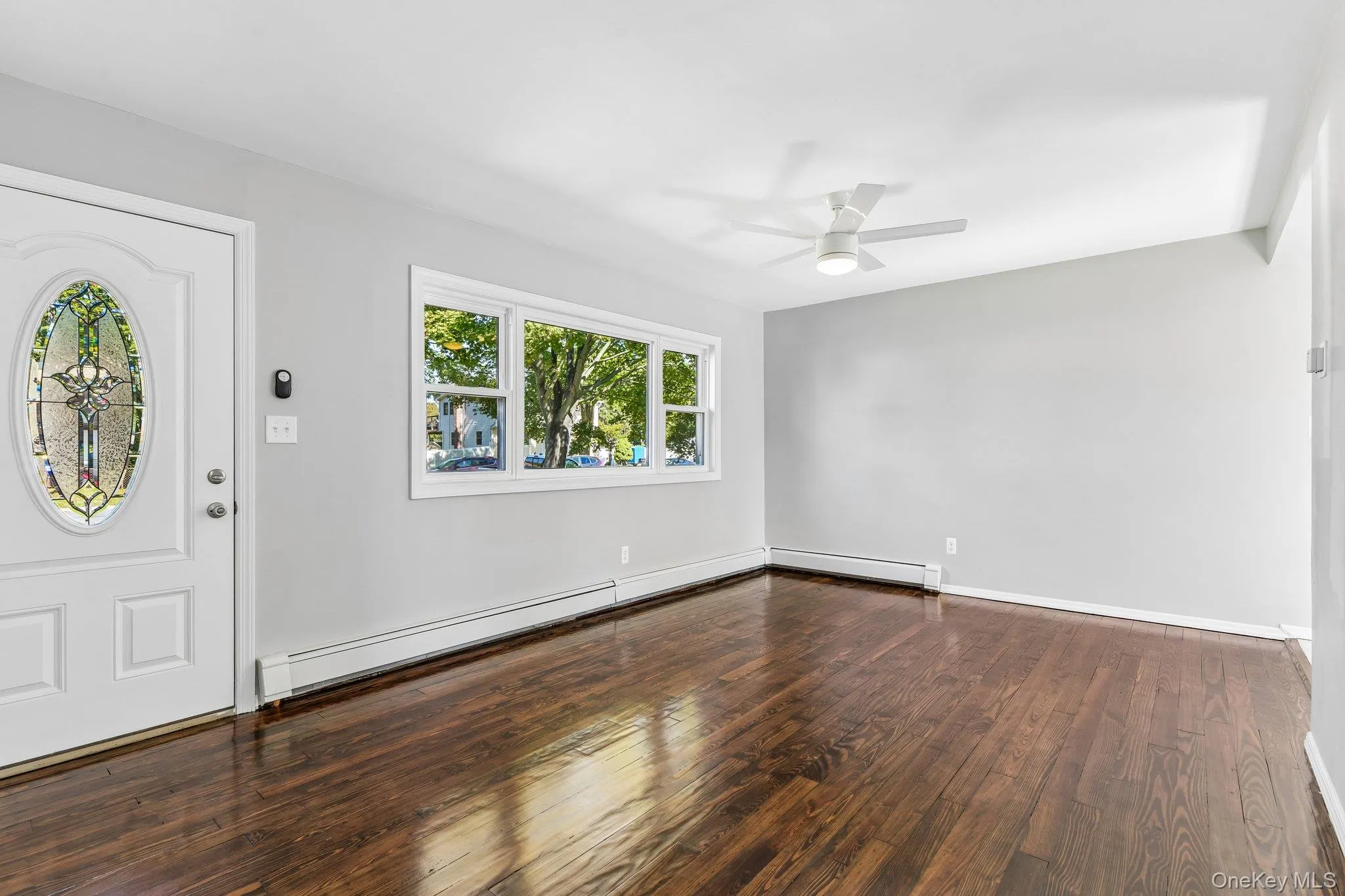 4 Patton Street, Islip, NY, 3 Bedrooms Bedrooms, 7 Rooms Rooms,2 BathroomsBathrooms,Residential,For Rent,Patton,0,1056918 4 Patton Street, Islip, NY, 3 Bedrooms Bedrooms, 7 Rooms Rooms,2 BathroomsBathrooms,Residential,For Rent,Patton,0,1056918