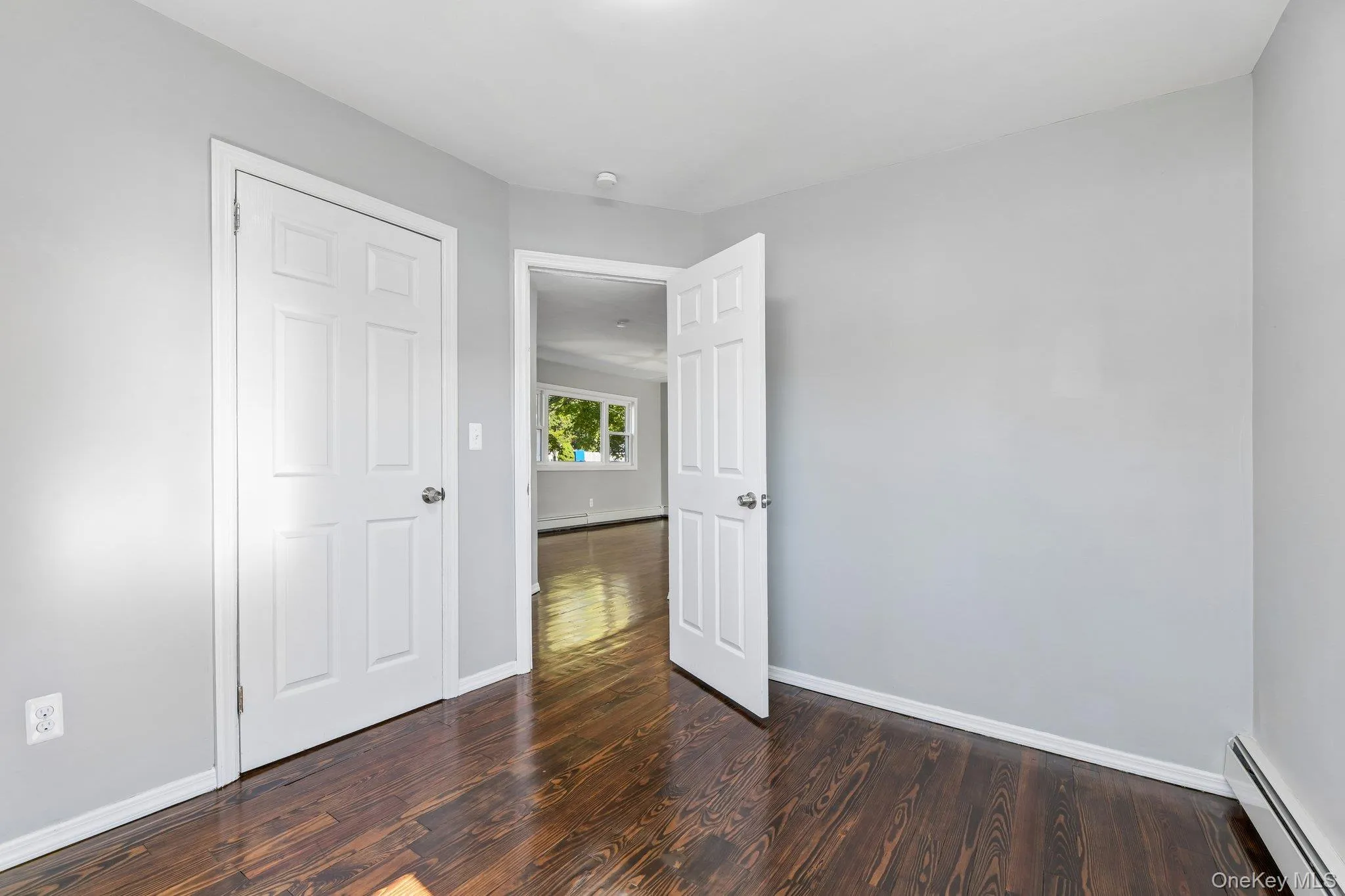 4 Patton Street, Islip, NY, 3 Bedrooms Bedrooms, 7 Rooms Rooms,2 BathroomsBathrooms,Residential,For Rent,Patton,0,1056918 4 Patton Street, Islip, NY, 3 Bedrooms Bedrooms, 7 Rooms Rooms,2 BathroomsBathrooms,Residential,For Rent,Patton,0,1056918