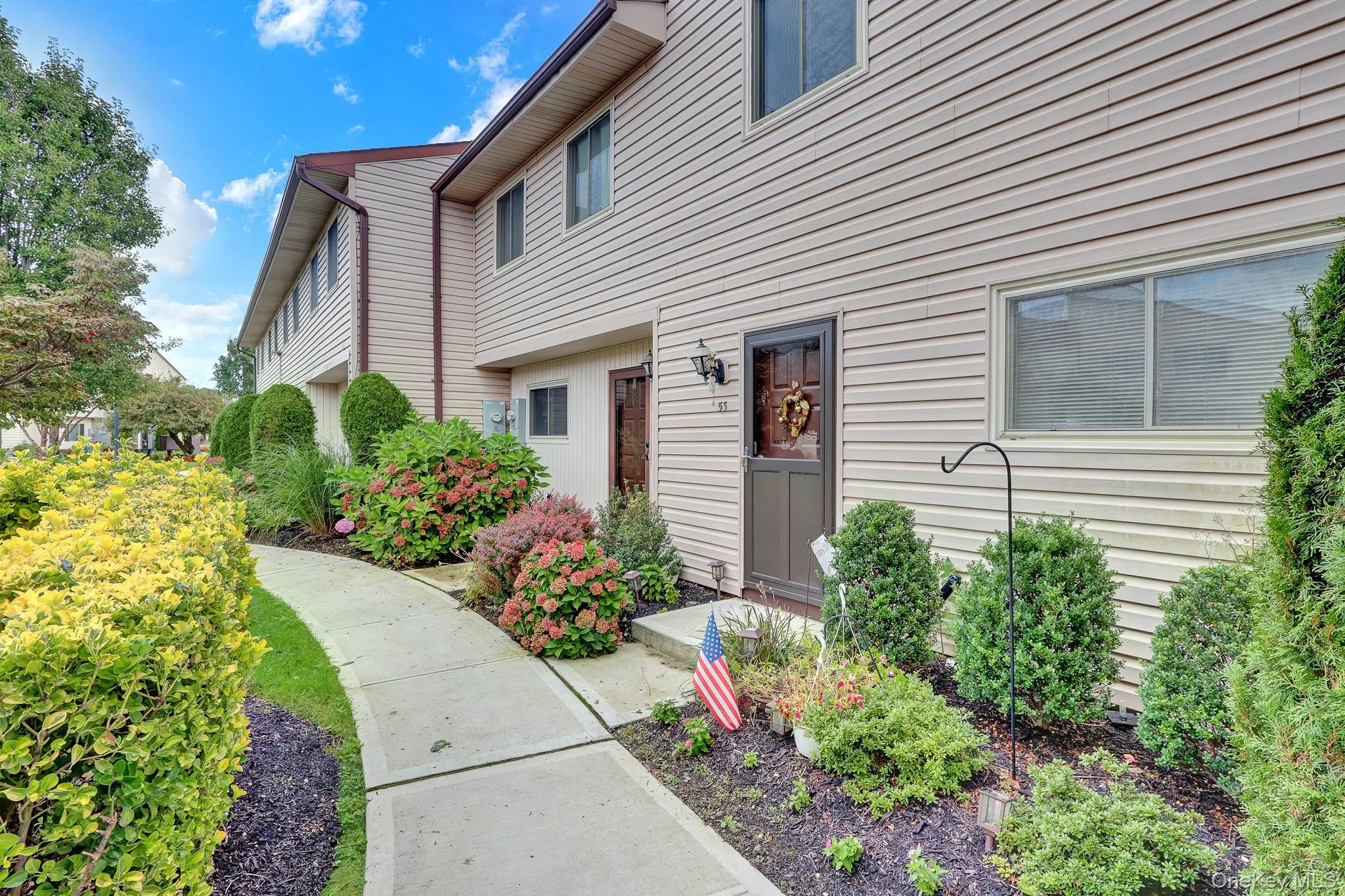 650 Newbridge Road, Hempstead, NY, 2 Bedrooms Bedrooms, 5 Rooms Rooms,1 BathroomBathrooms,Residential,For Rent,Newbridge Road,0,1056919 650 Newbridge Road, Hempstead, NY, 2 Bedrooms Bedrooms, 5 Rooms Rooms,1 BathroomBathrooms,Residential,For Rent,Newbridge Road,0,1056919