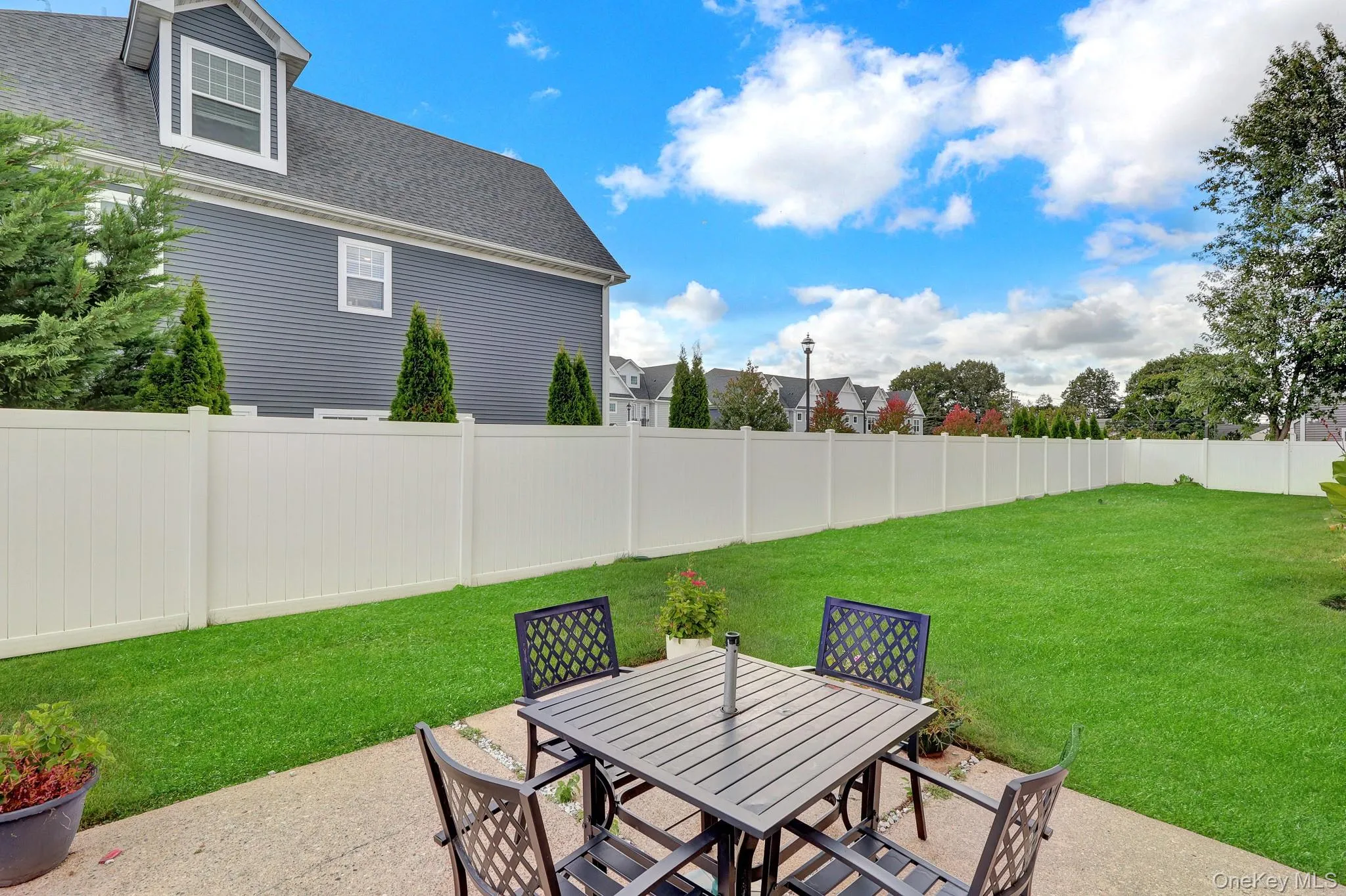 650 Newbridge Road, Hempstead, NY, 2 Bedrooms Bedrooms, 5 Rooms Rooms,1 BathroomBathrooms,Residential,For Rent,Newbridge Road,0,1056919 650 Newbridge Road, Hempstead, NY, 2 Bedrooms Bedrooms, 5 Rooms Rooms,1 BathroomBathrooms,Residential,For Rent,Newbridge Road,0,1056919