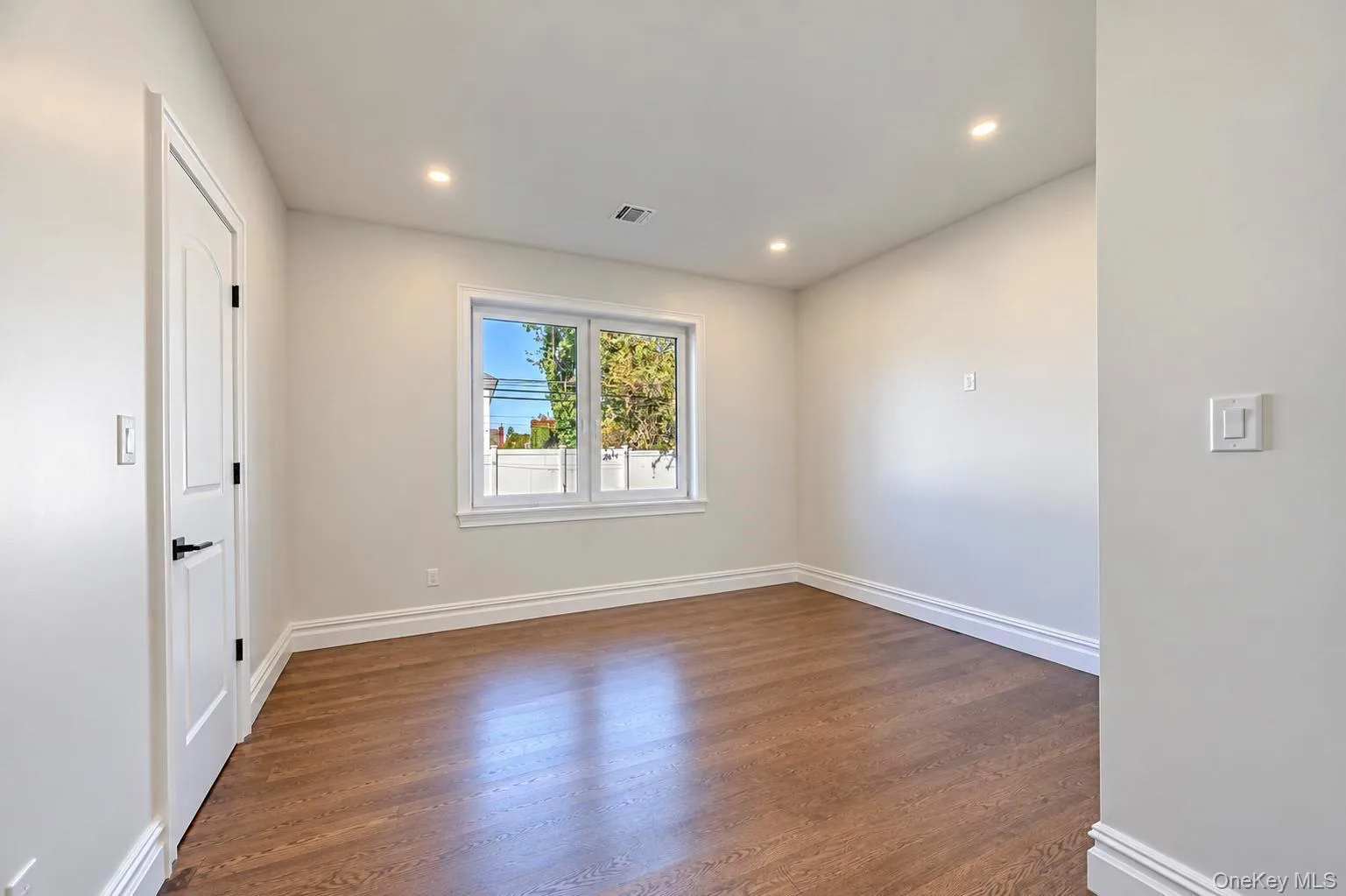 2571 Alder Avenue, Hempstead, NY, 5 Bedrooms Bedrooms, 10 Rooms Rooms,4 BathroomsBathrooms,Residential,For Rent,Alder,0,1056923 2571 Alder Avenue, Hempstead, NY, 5 Bedrooms Bedrooms, 10 Rooms Rooms,4 BathroomsBathrooms,Residential,For Rent,Alder,0,1056923