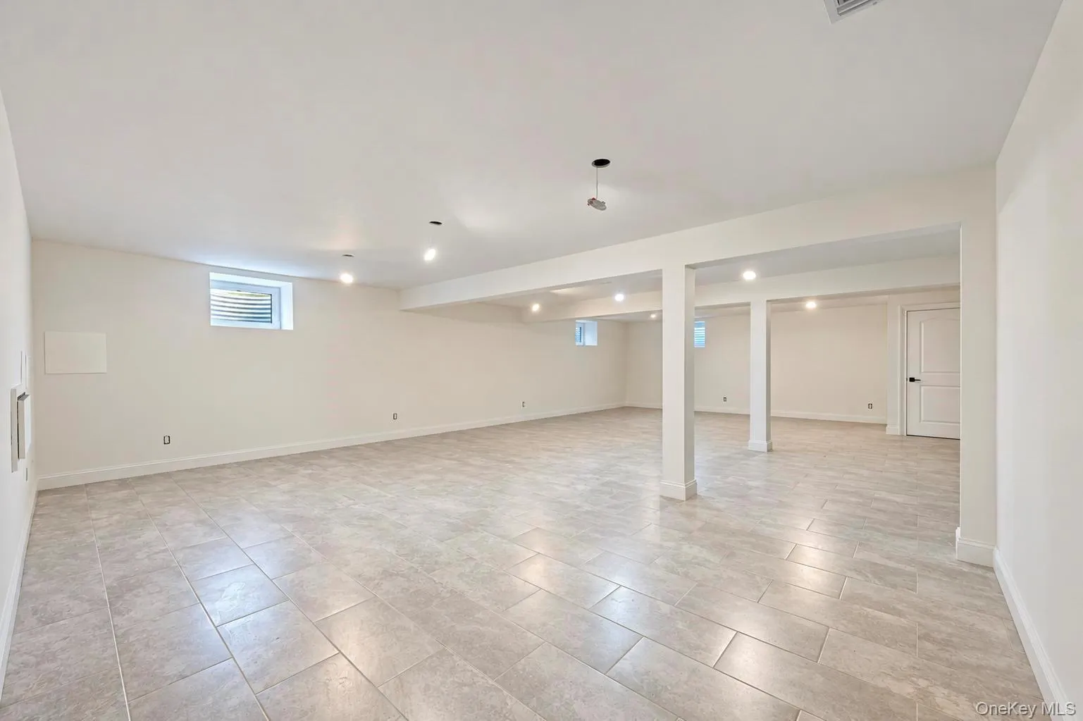 2571 Alder Avenue, Hempstead, NY, 5 Bedrooms Bedrooms, 10 Rooms Rooms,4 BathroomsBathrooms,Residential,For Rent,Alder,0,1056923 2571 Alder Avenue, Hempstead, NY, 5 Bedrooms Bedrooms, 10 Rooms Rooms,4 BathroomsBathrooms,Residential,For Rent,Alder,0,1056923