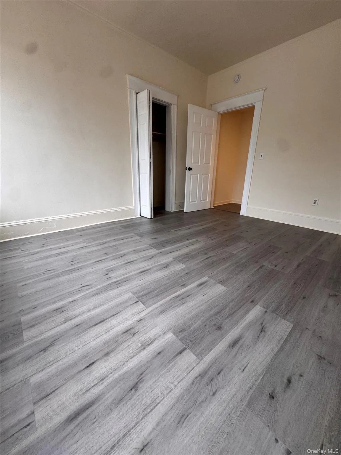 390 Main Street, Beacon, NY, 2 Bedroom Bedrooms, 5 Room Rooms,1 BathroomBathrooms,Residential Lease,For Rent,Main,0,1056928 390 Main Street, Beacon, NY, 2 Bedroom Bedrooms, 5 Room Rooms,1 BathroomBathrooms,Residential Lease,For Rent,Main,0,1056928