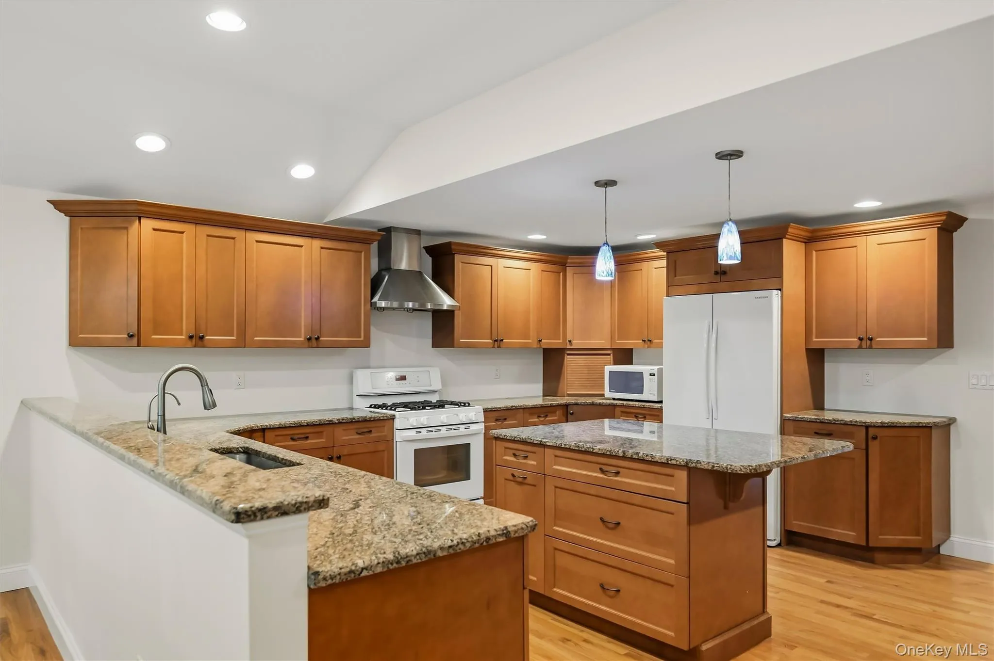 33 Short Hill Road, Clarkstown, NY, 4 Bedrooms Bedrooms, 11 Rooms Rooms,2 BathroomsBathrooms,Residential,For Rent,Short Hill,0,1056930 33 Short Hill Road, Clarkstown, NY, 4 Bedrooms Bedrooms, 11 Rooms Rooms,2 BathroomsBathrooms,Residential,For Rent,Short Hill,0,1056930