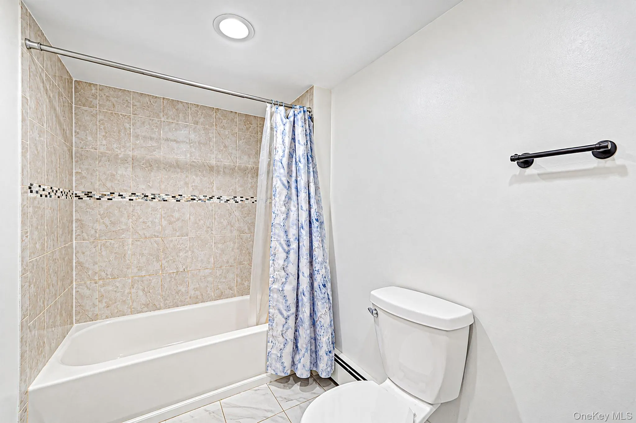 95 Bartlett Road, Brookhaven, NY, 4 Bedrooms Bedrooms, 10 Rooms Rooms,3 BathroomsBathrooms,Residential,For Rent,Bartlett,0,1056935 95 Bartlett Road, Brookhaven, NY, 4 Bedrooms Bedrooms, 10 Rooms Rooms,3 BathroomsBathrooms,Residential,For Rent,Bartlett,0,1056935
