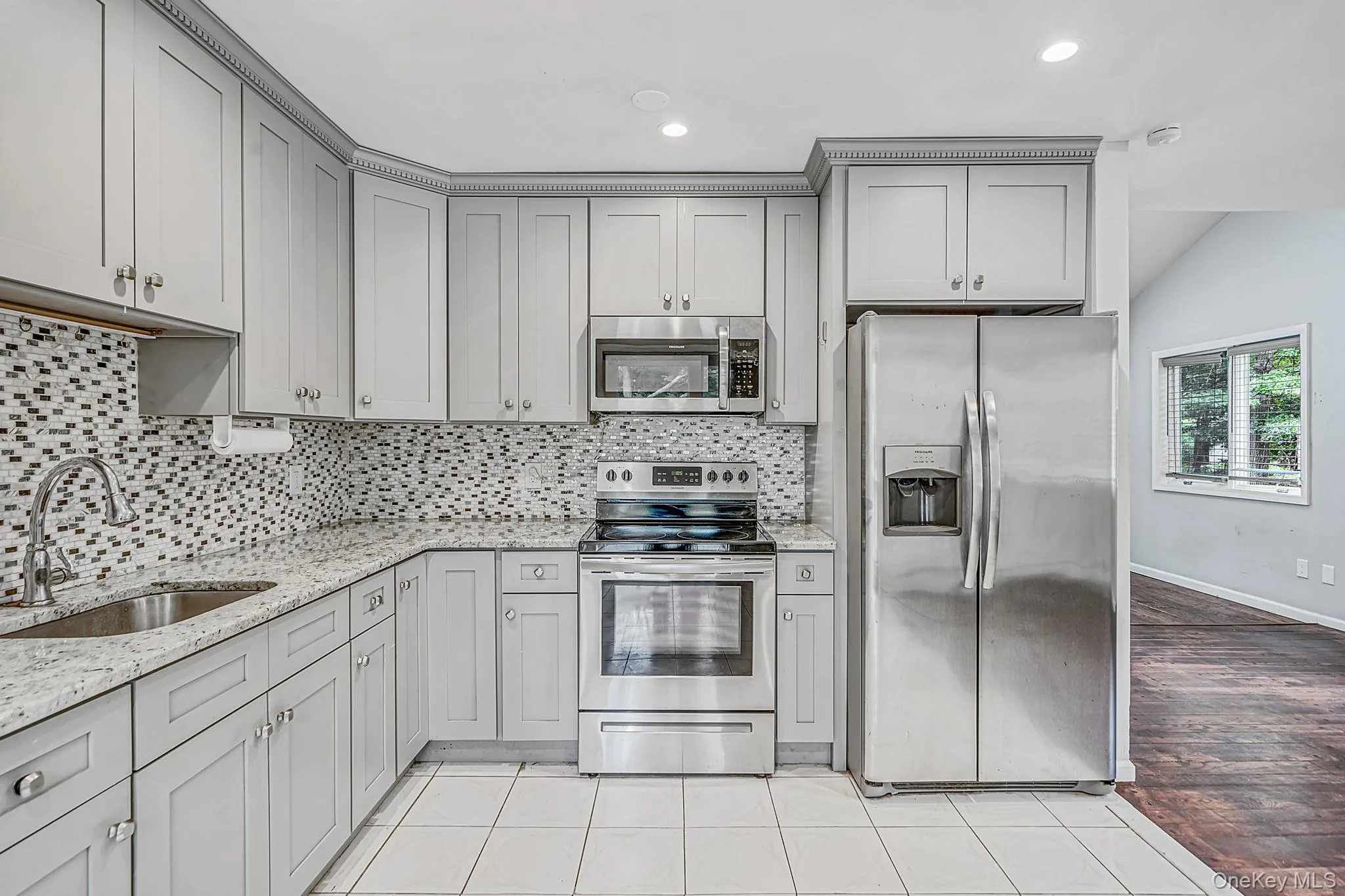 95 Bartlett Road, Brookhaven, NY, 4 Bedrooms Bedrooms, 10 Rooms Rooms,3 BathroomsBathrooms,Residential,For Rent,Bartlett,0,1056935 95 Bartlett Road, Brookhaven, NY, 4 Bedrooms Bedrooms, 10 Rooms Rooms,3 BathroomsBathrooms,Residential,For Rent,Bartlett,0,1056935