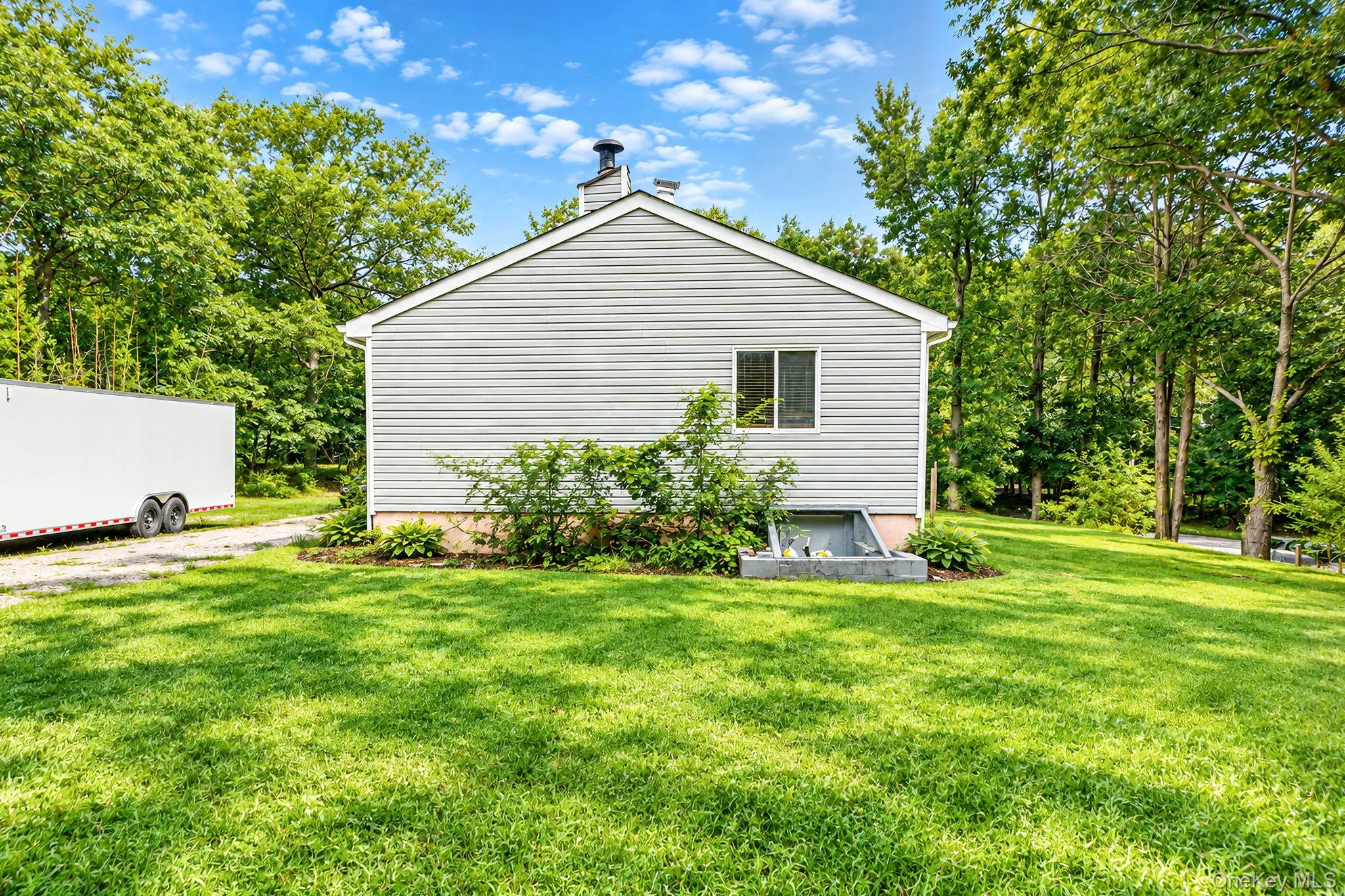 95 Bartlett Road, Brookhaven, NY, 4 Bedrooms Bedrooms, 10 Rooms Rooms,3 BathroomsBathrooms,Residential,For Rent,Bartlett,0,1056935 95 Bartlett Road, Brookhaven, NY, 4 Bedrooms Bedrooms, 10 Rooms Rooms,3 BathroomsBathrooms,Residential,For Rent,Bartlett,0,1056935