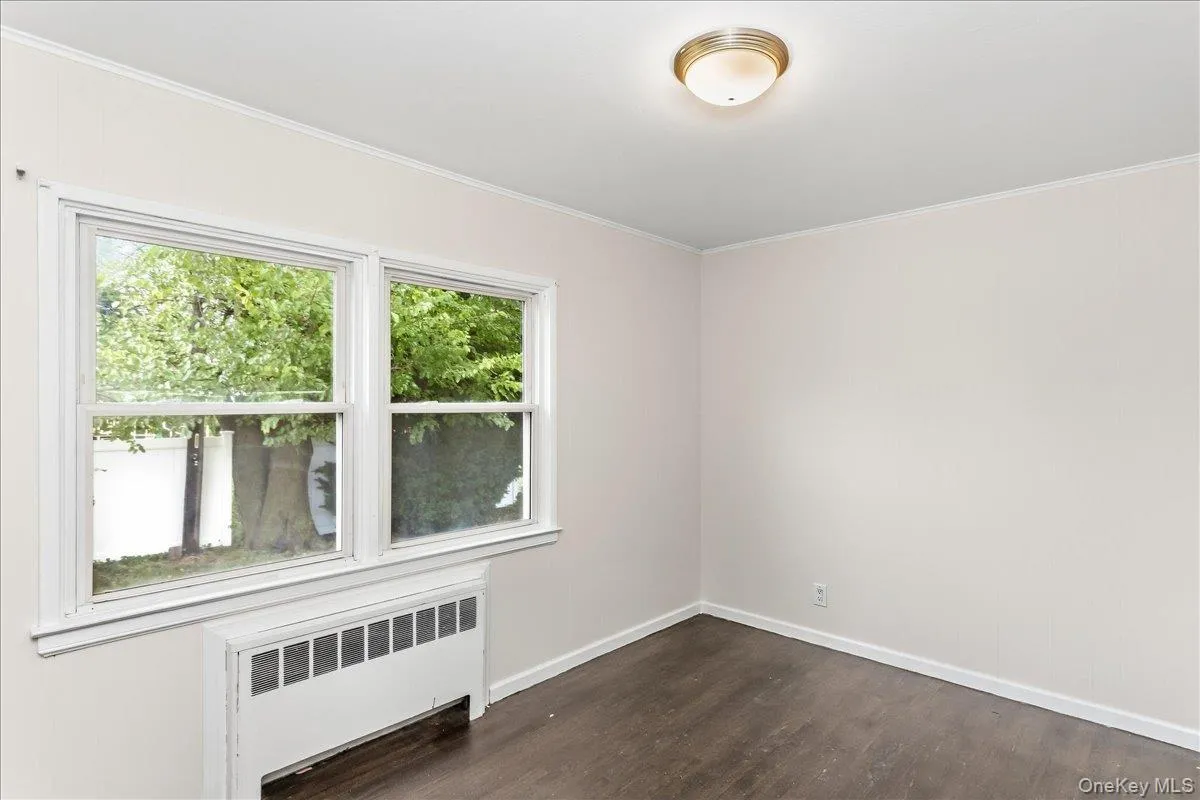 30 Jay Street, Oyster Bay, NY, 3 Bedrooms Bedrooms, 6 Rooms Rooms,3 BathroomsBathrooms,Residential,For Rent,Jay,0,1056936 30 Jay Street, Oyster Bay, NY, 3 Bedrooms Bedrooms, 6 Rooms Rooms,3 BathroomsBathrooms,Residential,For Rent,Jay,0,1056936