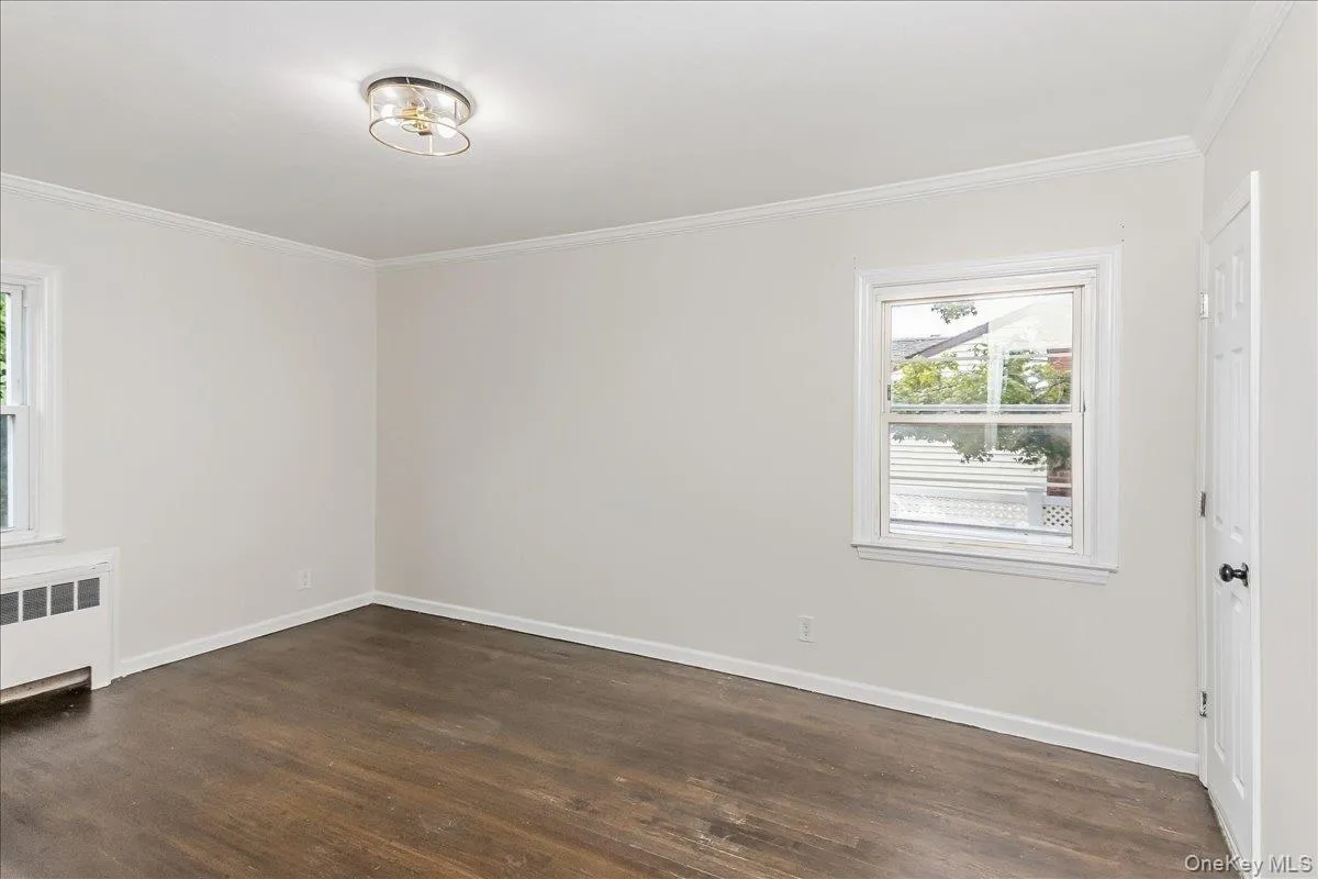 30 Jay Street, Oyster Bay, NY, 3 Bedrooms Bedrooms, 6 Rooms Rooms,3 BathroomsBathrooms,Residential,For Rent,Jay,0,1056936 30 Jay Street, Oyster Bay, NY, 3 Bedrooms Bedrooms, 6 Rooms Rooms,3 BathroomsBathrooms,Residential,For Rent,Jay,0,1056936