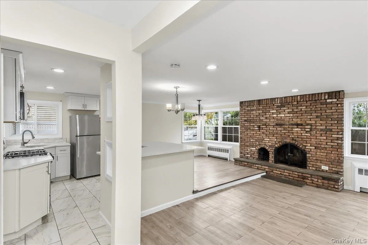 30 Jay Street, Oyster Bay, NY, 3 Bedrooms Bedrooms, 6 Rooms Rooms,3 BathroomsBathrooms,Residential,For Rent,Jay,0,1056936 30 Jay Street, Oyster Bay, NY, 3 Bedrooms Bedrooms, 6 Rooms Rooms,3 BathroomsBathrooms,Residential,For Rent,Jay,0,1056936