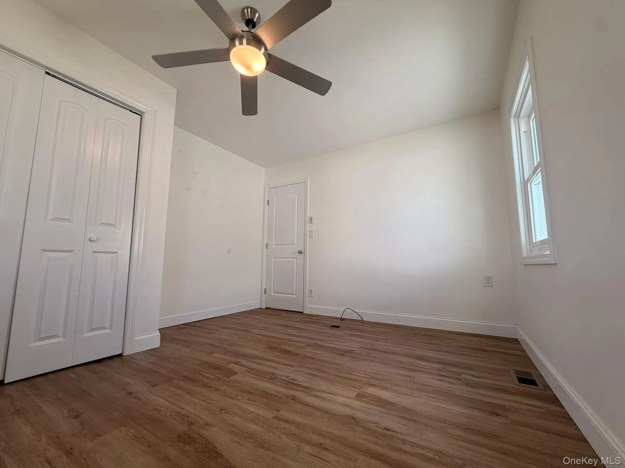 8 Michel Avenue, Oyster Bay, NY, 3 Bedroom Bedrooms, 4 Room Rooms,1 BathroomBathrooms,Residential Lease,For Rent,Michel,0,1056945 8 Michel Avenue, Oyster Bay, NY, 3 Bedroom Bedrooms, 4 Room Rooms,1 BathroomBathrooms,Residential Lease,For Rent,Michel,0,1056945