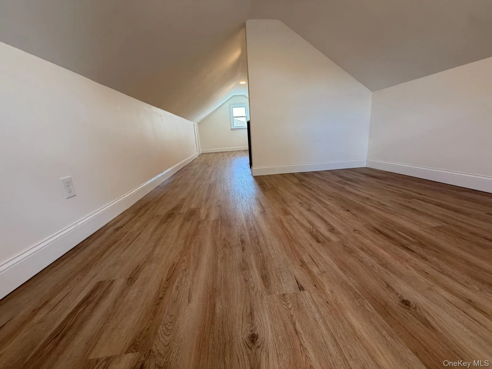 8 Michel Avenue, Oyster Bay, NY, 3 Bedroom Bedrooms, 4 Room Rooms,1 BathroomBathrooms,Residential Lease,For Rent,Michel,0,1056945 8 Michel Avenue, Oyster Bay, NY, 3 Bedroom Bedrooms, 4 Room Rooms,1 BathroomBathrooms,Residential Lease,For Rent,Michel,0,1056945