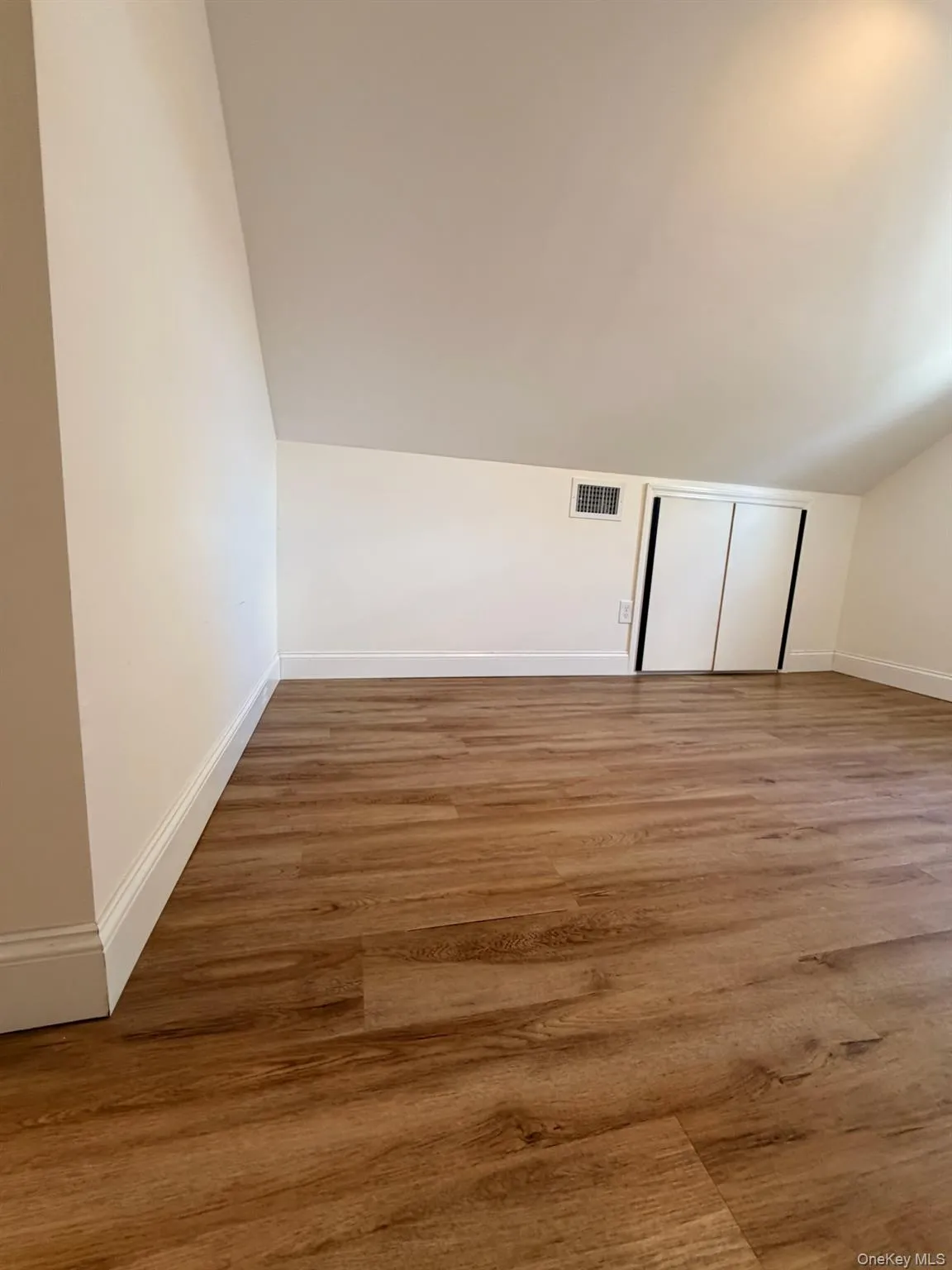 8 Michel Avenue, Oyster Bay, NY, 3 Bedroom Bedrooms, 4 Room Rooms,1 BathroomBathrooms,Residential Lease,For Rent,Michel,0,1056945 8 Michel Avenue, Oyster Bay, NY, 3 Bedroom Bedrooms, 4 Room Rooms,1 BathroomBathrooms,Residential Lease,For Rent,Michel,0,1056945