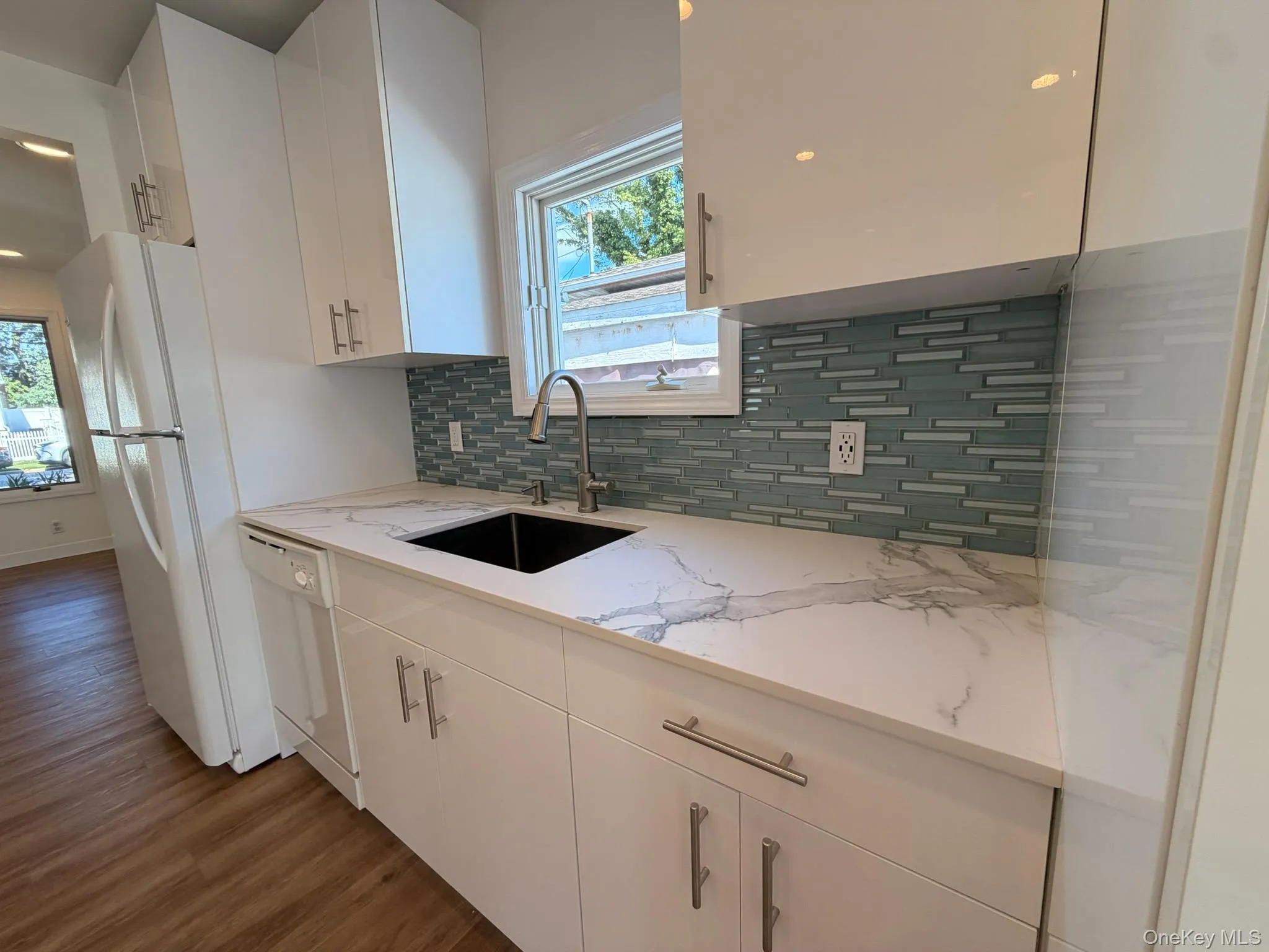 8 Michel Avenue, Oyster Bay, NY, 3 Bedroom Bedrooms, 4 Room Rooms,1 BathroomBathrooms,Residential Lease,For Rent,Michel,0,1056945 8 Michel Avenue, Oyster Bay, NY, 3 Bedroom Bedrooms, 4 Room Rooms,1 BathroomBathrooms,Residential Lease,For Rent,Michel,0,1056945