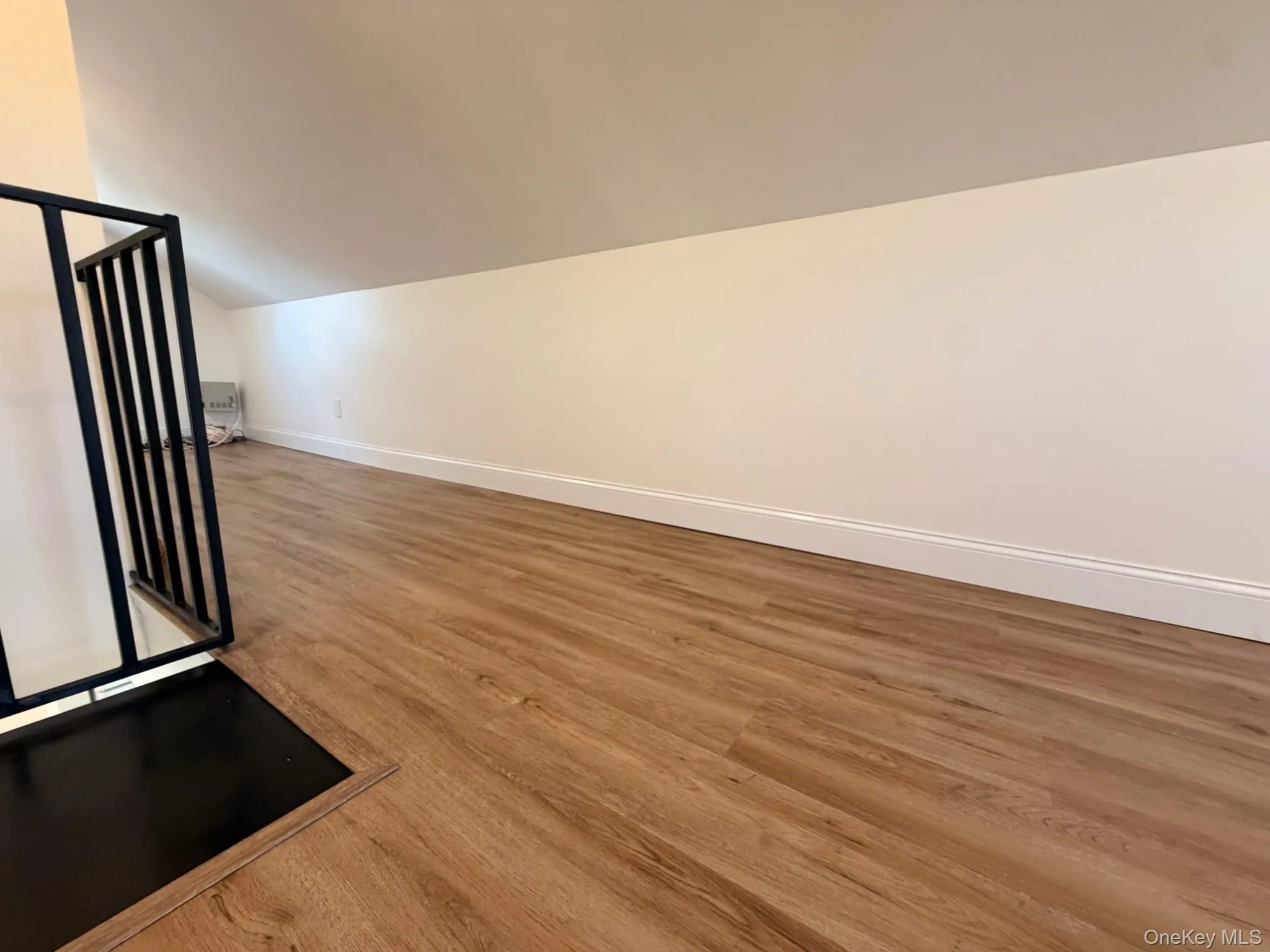 8 Michel Avenue, Oyster Bay, NY, 3 Bedroom Bedrooms, 4 Room Rooms,1 BathroomBathrooms,Residential Lease,For Rent,Michel,0,1056945 8 Michel Avenue, Oyster Bay, NY, 3 Bedroom Bedrooms, 4 Room Rooms,1 BathroomBathrooms,Residential Lease,For Rent,Michel,0,1056945
