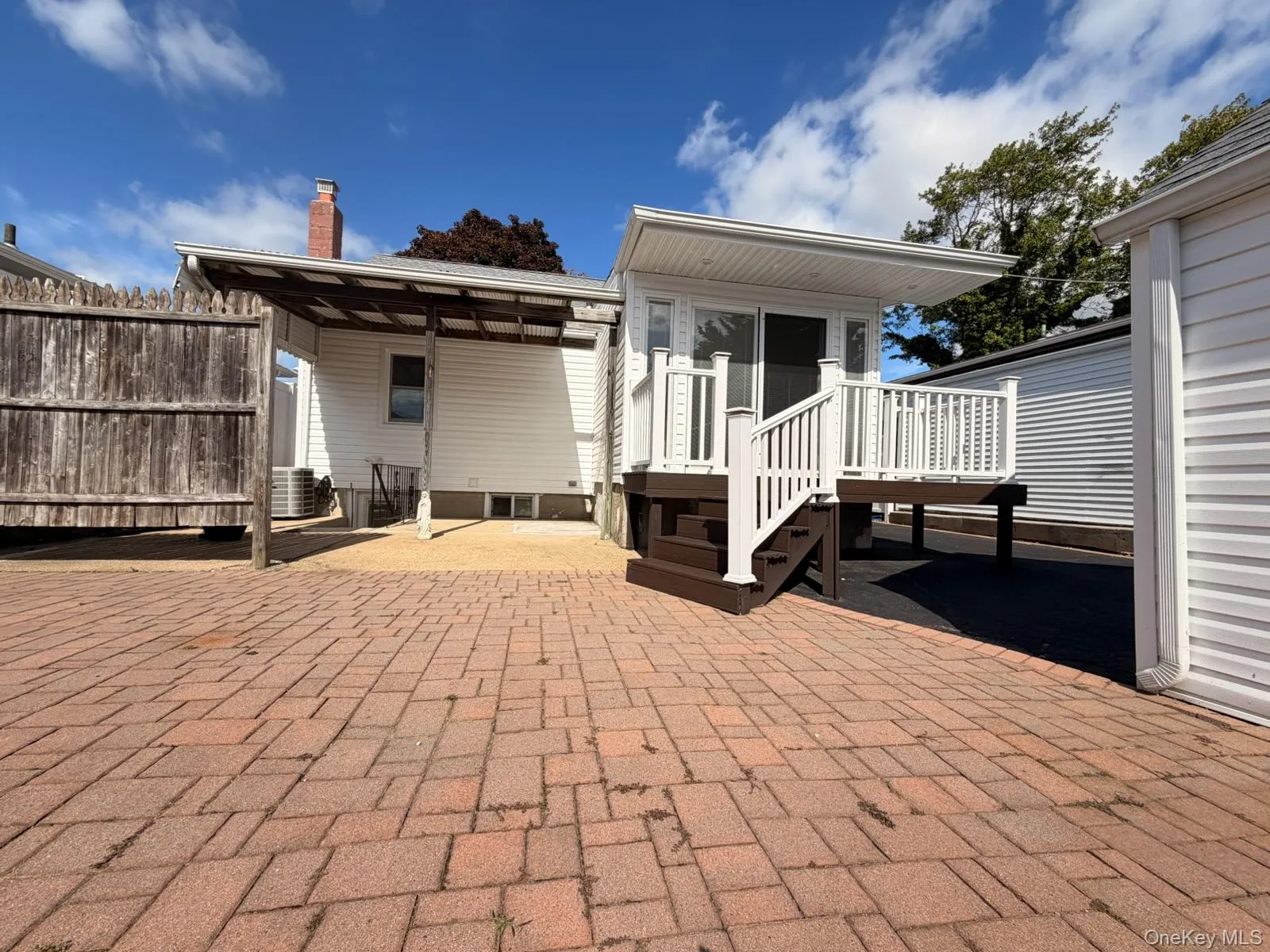 8 Michel Avenue, Oyster Bay, NY, 3 Bedroom Bedrooms, 4 Room Rooms,1 BathroomBathrooms,Residential Lease,For Rent,Michel,0,1056945 8 Michel Avenue, Oyster Bay, NY, 3 Bedroom Bedrooms, 4 Room Rooms,1 BathroomBathrooms,Residential Lease,For Rent,Michel,0,1056945
