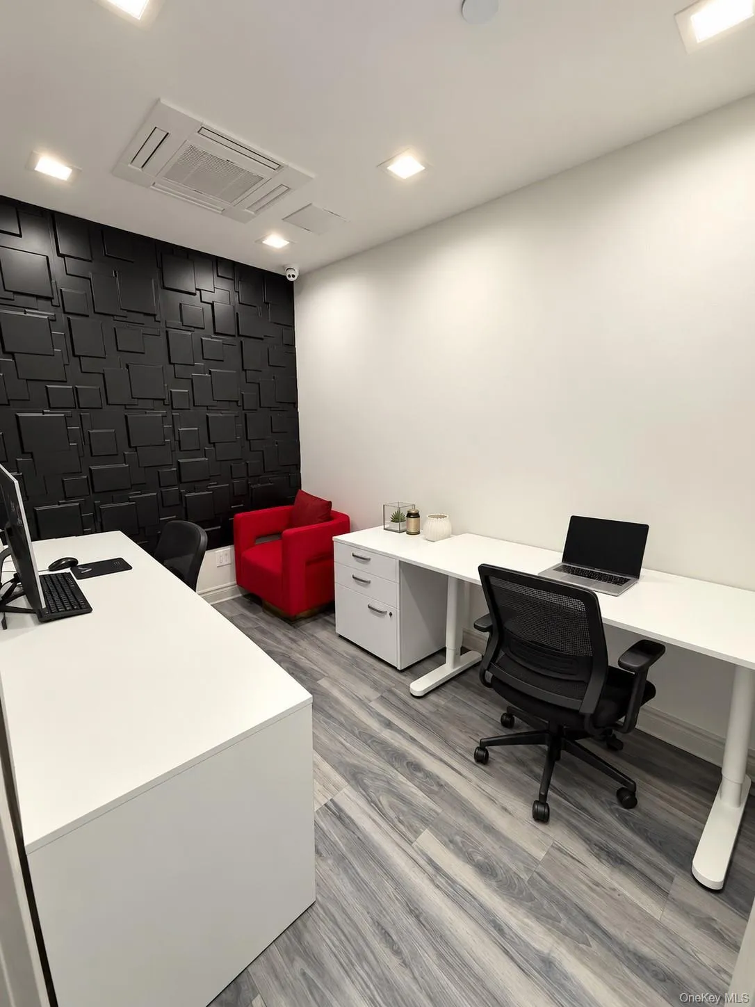 8015 188th Street, New York, NY, ,Commercial Lease,For Rent,188th,0,1056950 8015 188th Street, New York, NY, ,Commercial Lease,For Rent,188th,0,1056950