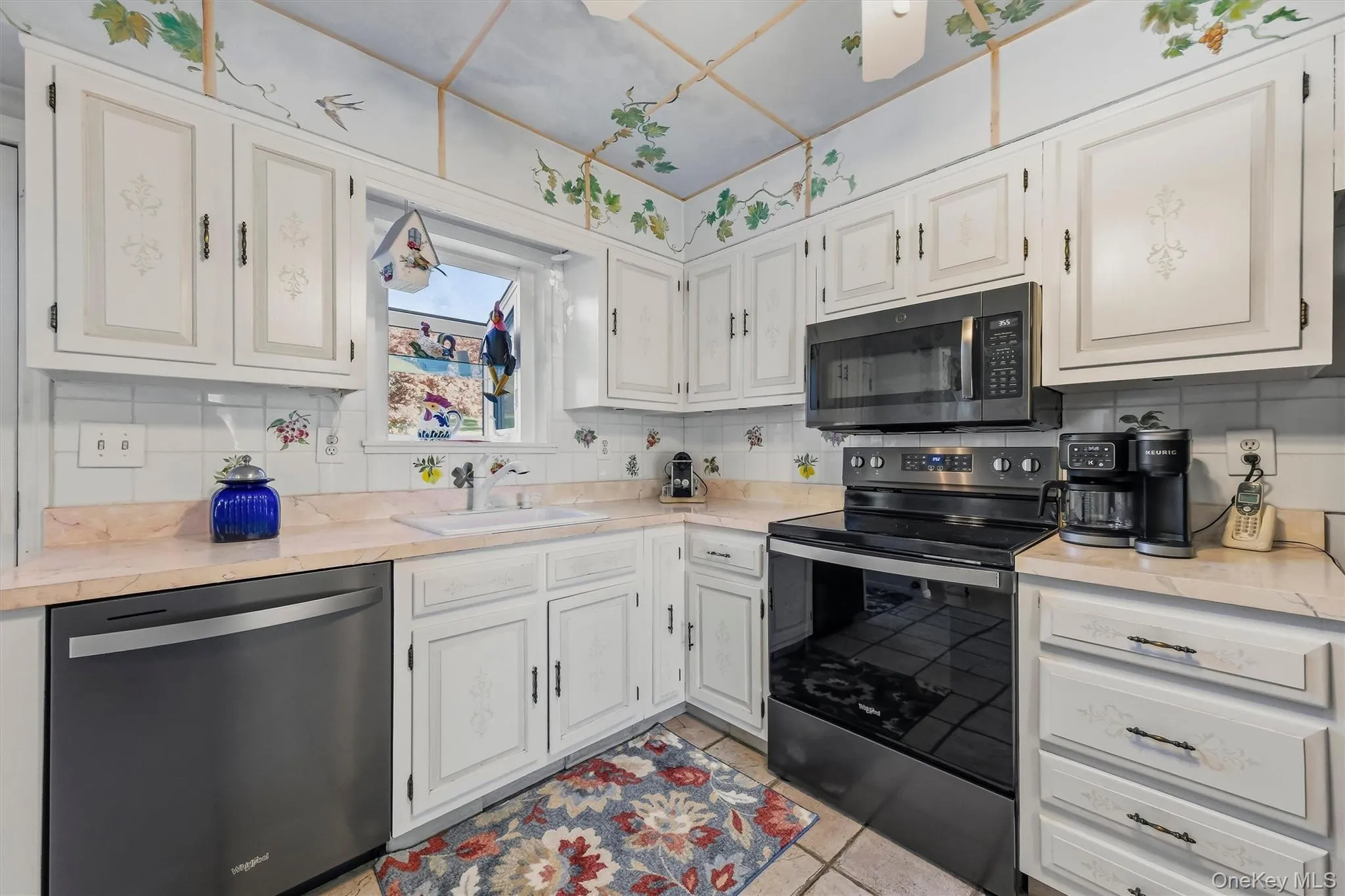 lots of natural light in kitchen lots of natural light in kitchen