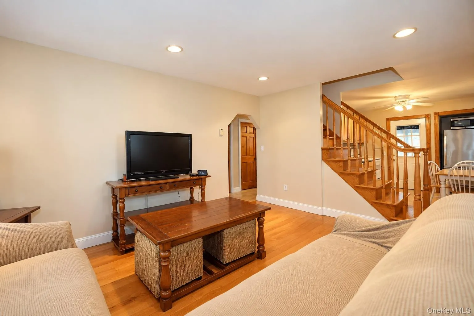 34 Chapel Lane, Hempstead, NY, 4 Bedrooms Bedrooms, 7 Rooms Rooms,1 BathroomBathrooms,Residential,For Rent,Chapel,0,1056959 34 Chapel Lane, Hempstead, NY, 4 Bedrooms Bedrooms, 7 Rooms Rooms,1 BathroomBathrooms,Residential,For Rent,Chapel,0,1056959